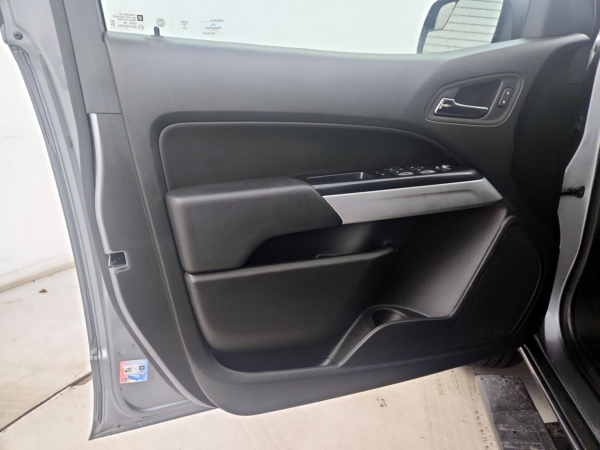 Thumbnail: 2021 Chevrolet Colorado - 12