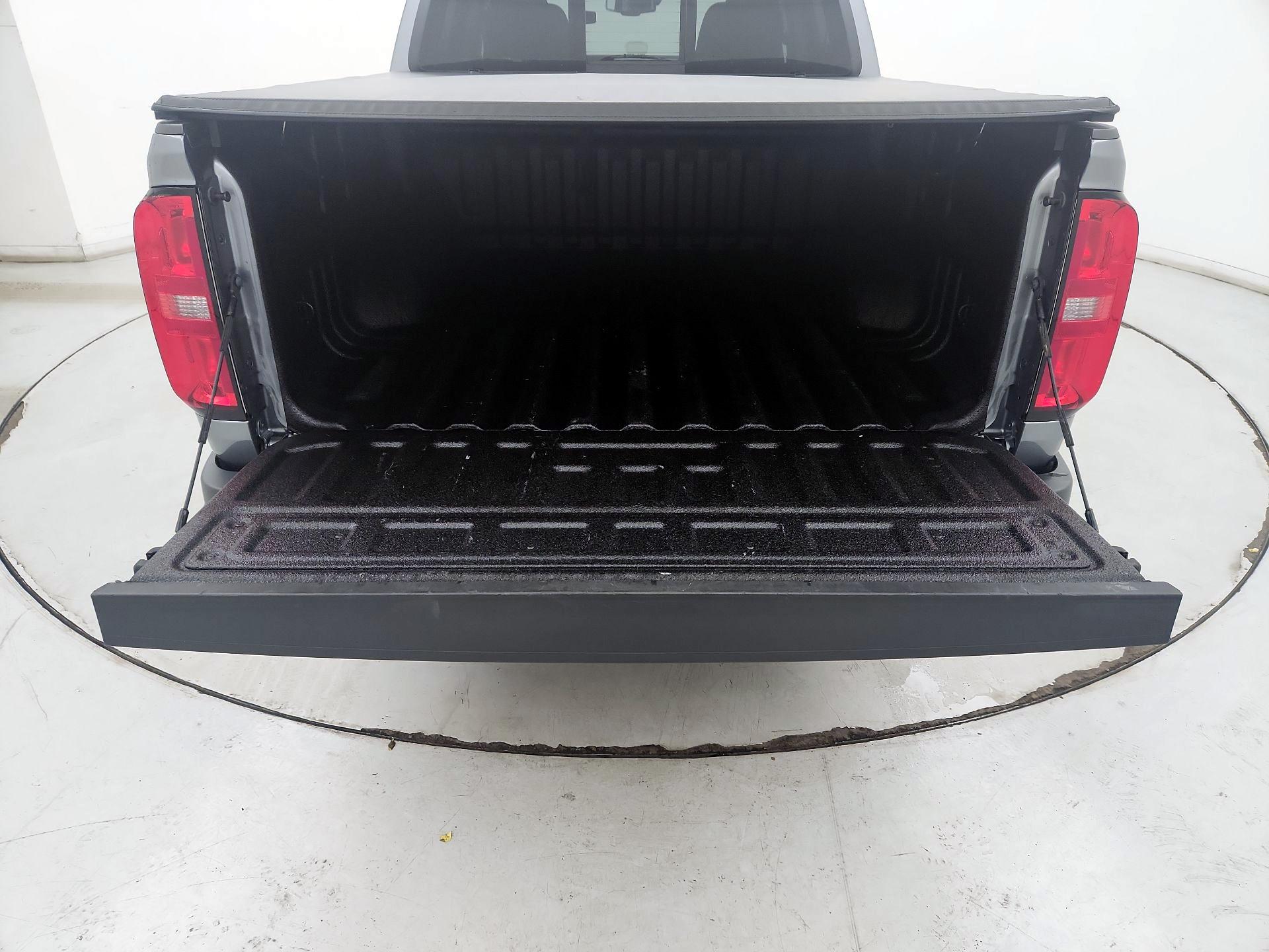 Thumbnail: 2021 Chevrolet Colorado - 20