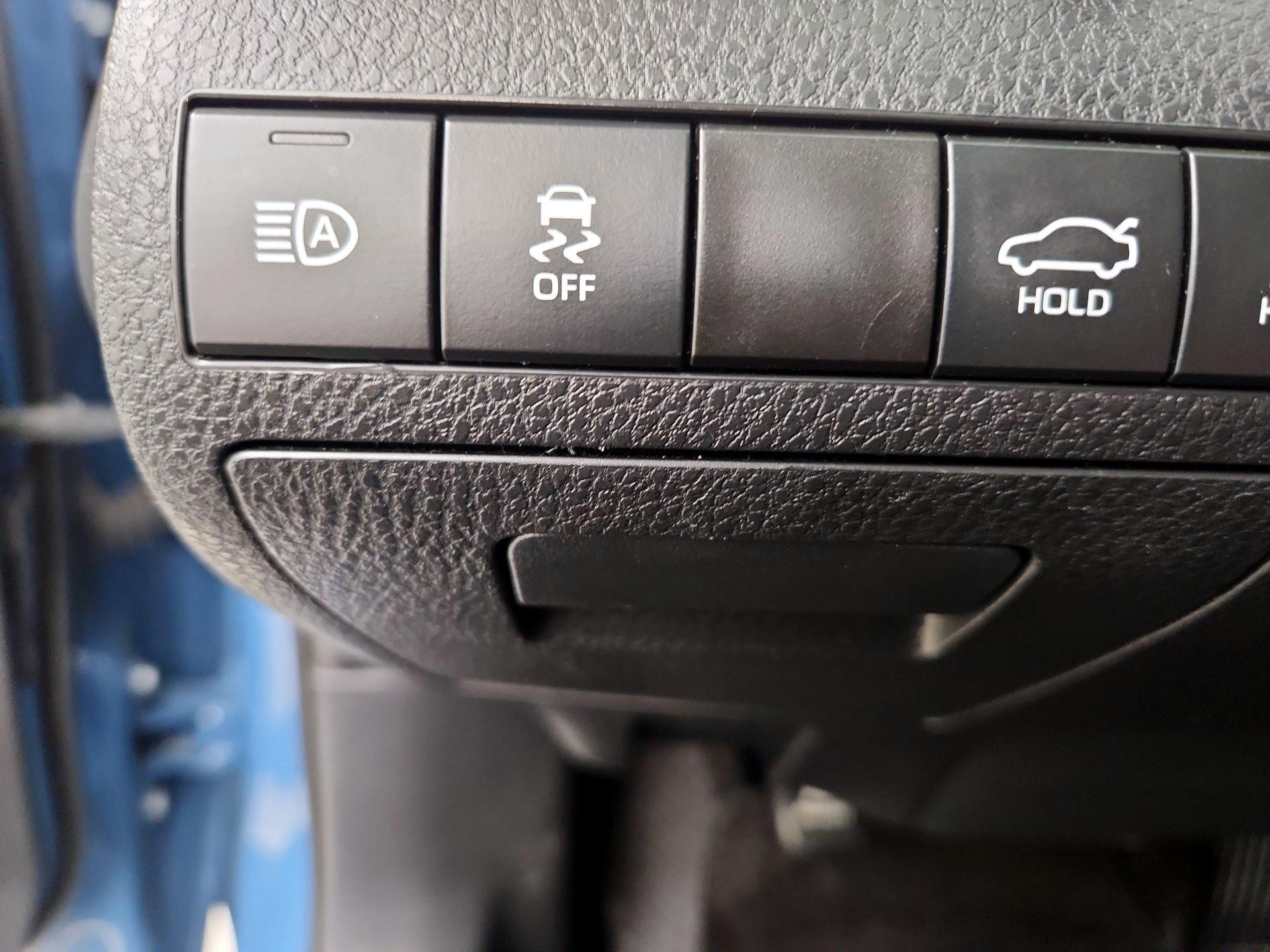 Thumbnail: 2023 Toyota Camry - 13