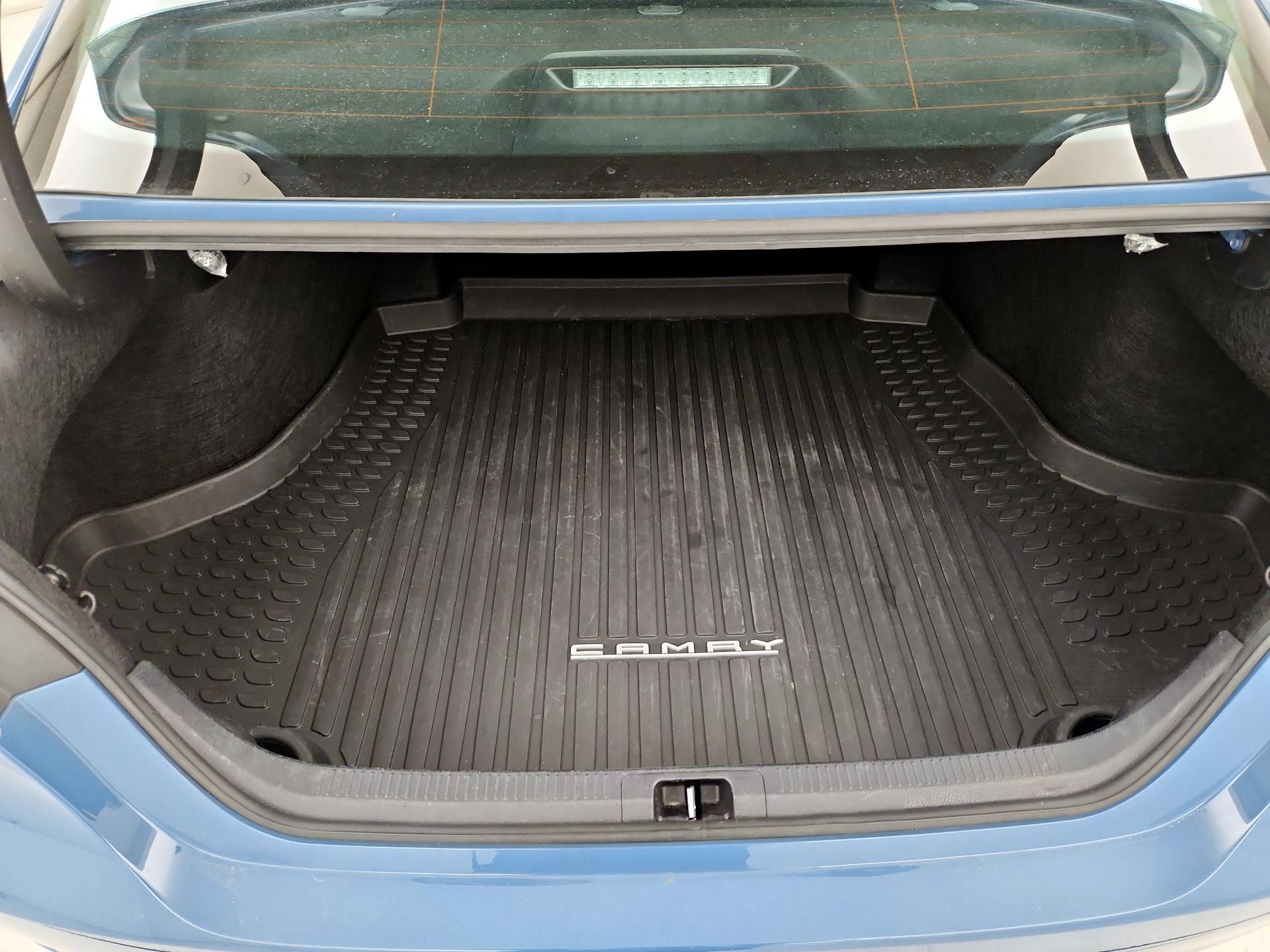 Thumbnail: 2023 Toyota Camry - 20