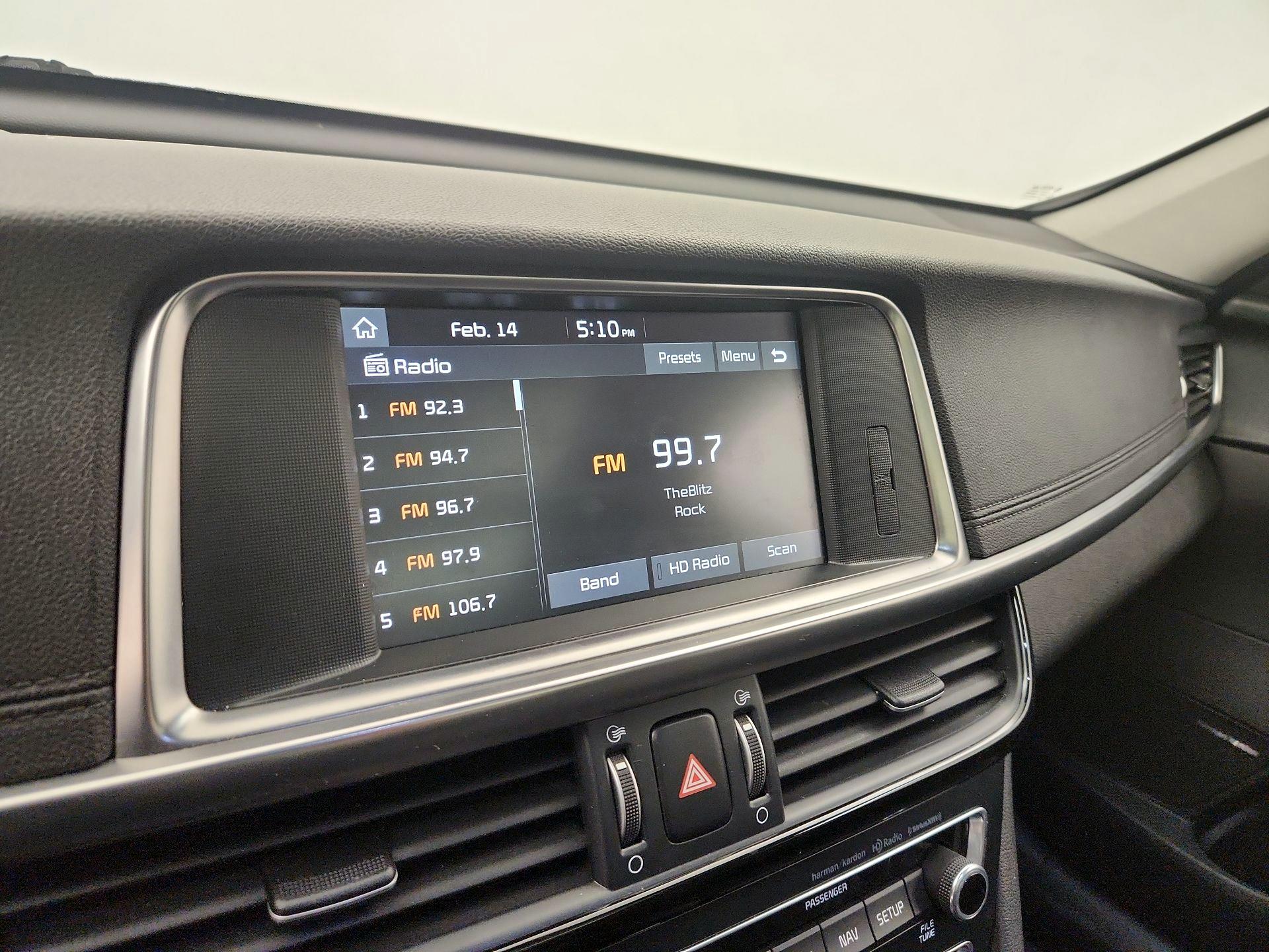 Thumbnail: 2018 Kia Optima - 16