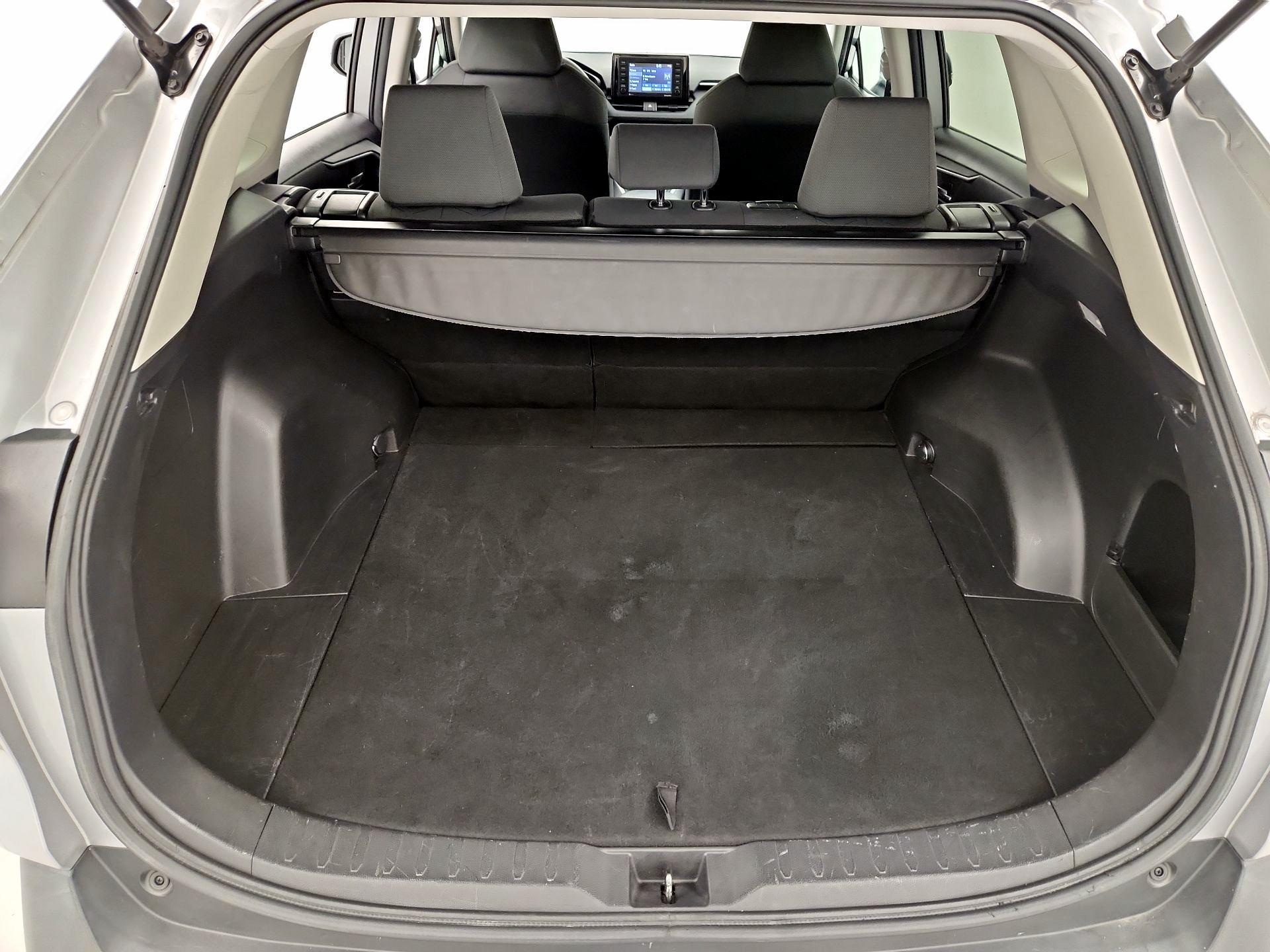 Thumbnail: 2021 Toyota RAV4 - 20