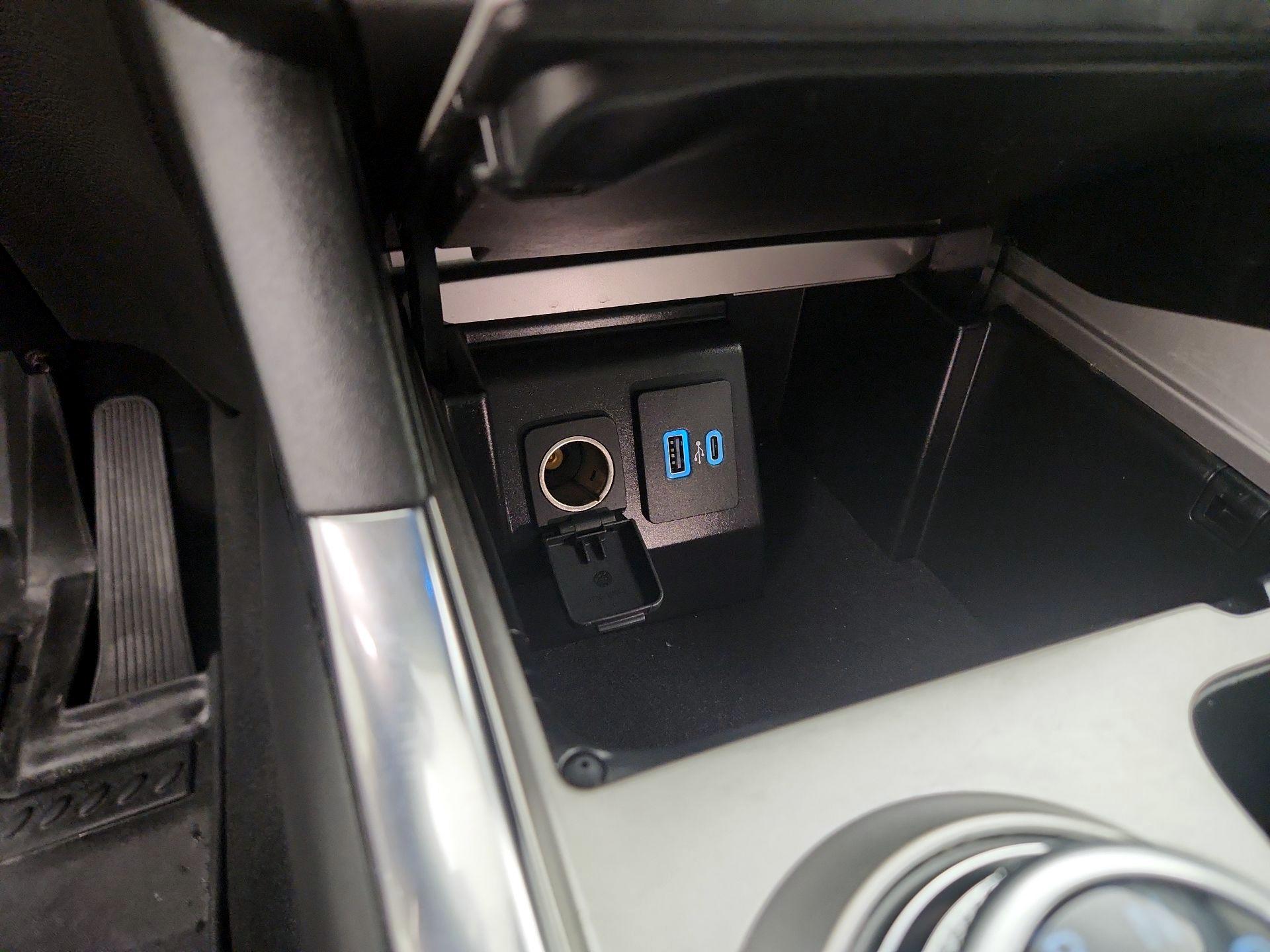 Thumbnail: 2021 Ford Explorer - 19