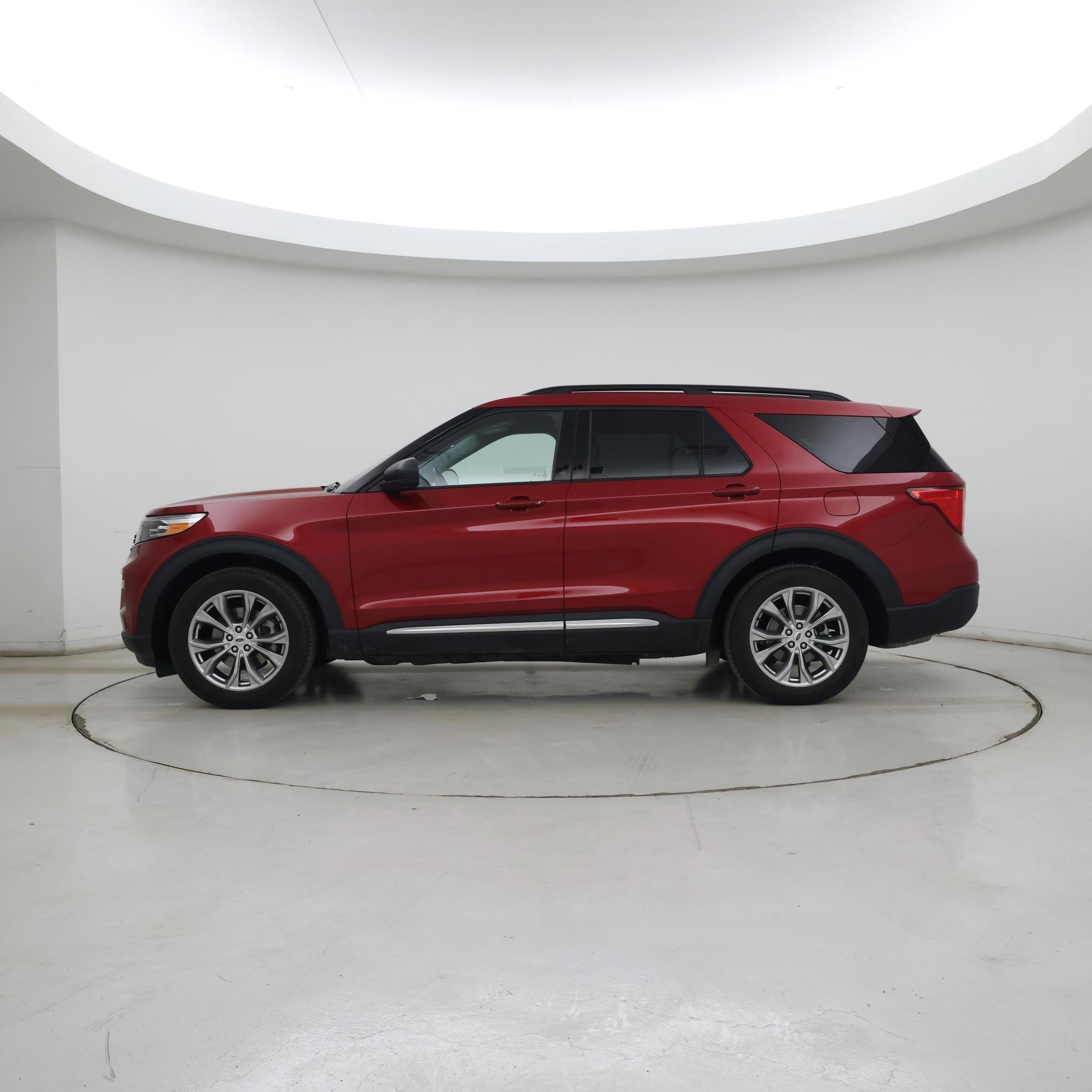 Thumbnail: 2021 Ford Explorer - 3