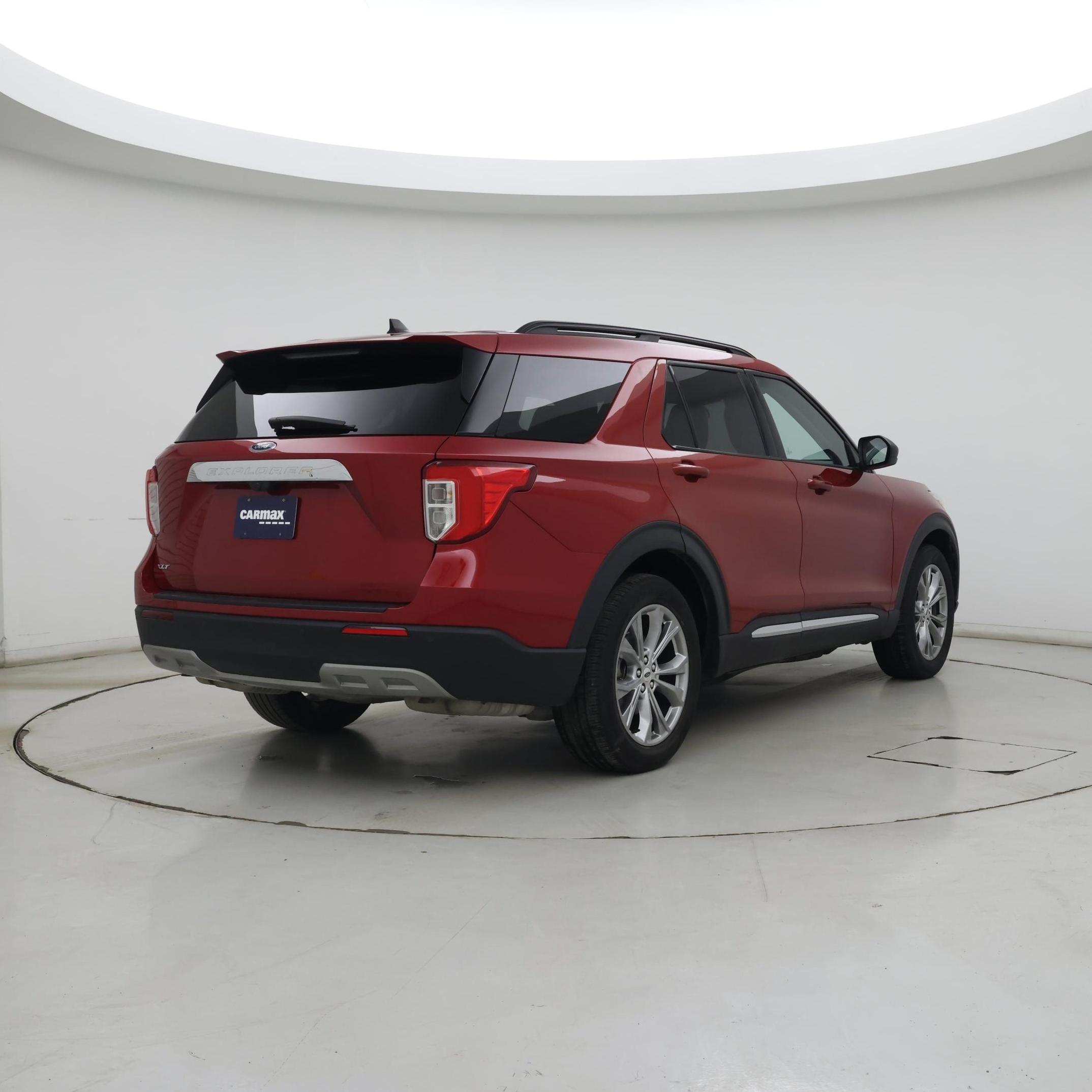 Thumbnail: 2021 Ford Explorer - 8