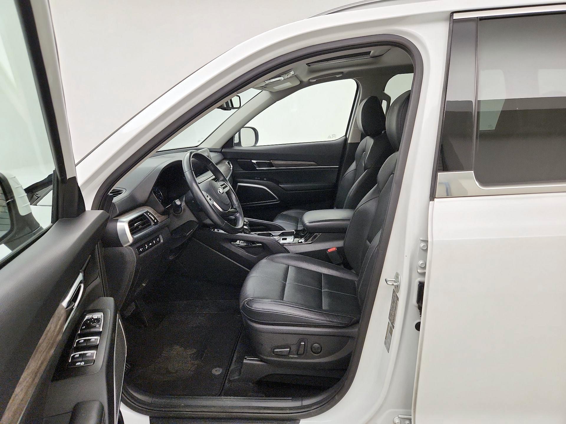 Thumbnail: 2020 Kia Telluride - 11