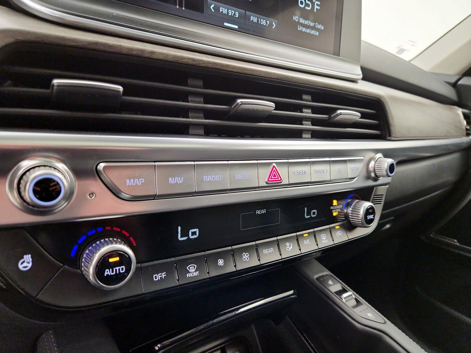 Thumbnail: 2020 Kia Telluride - 17