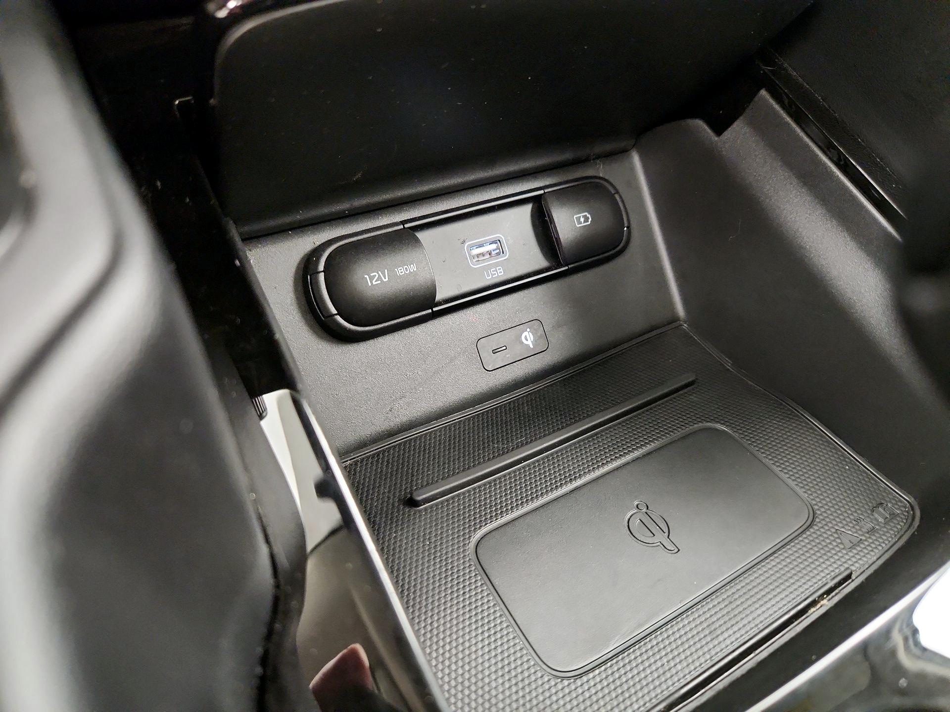 Thumbnail: 2020 Kia Telluride - 19