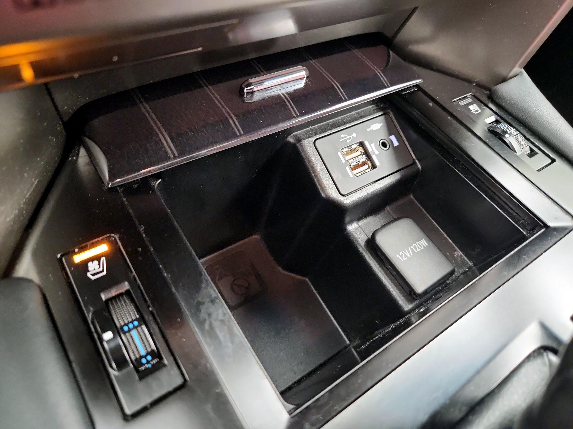 Thumbnail: 2021 Lexus GX - 19