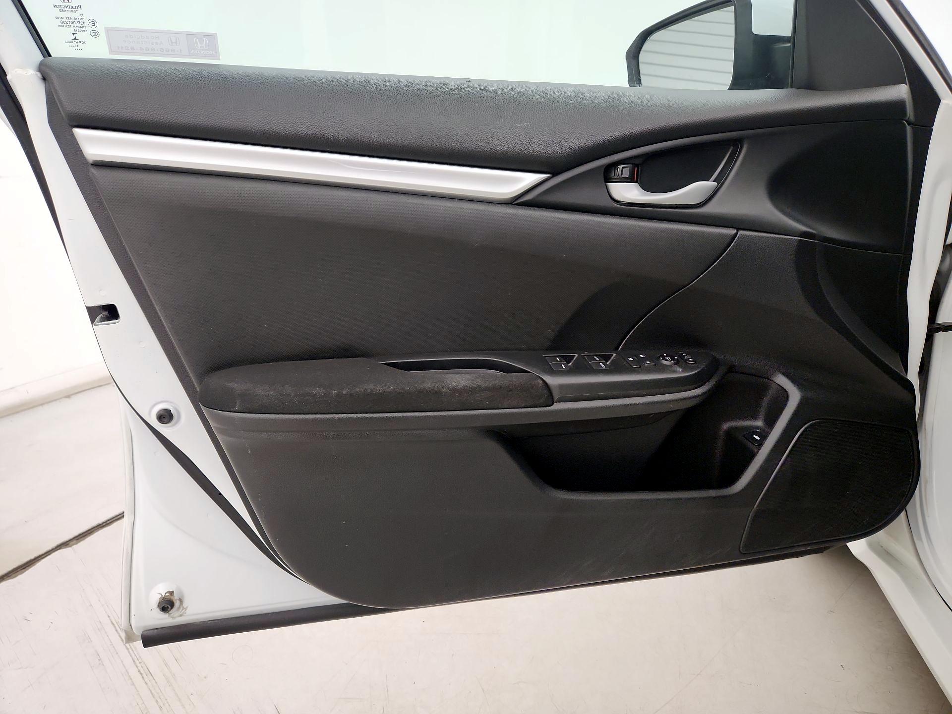 Thumbnail: 2020 Honda Civic - 12