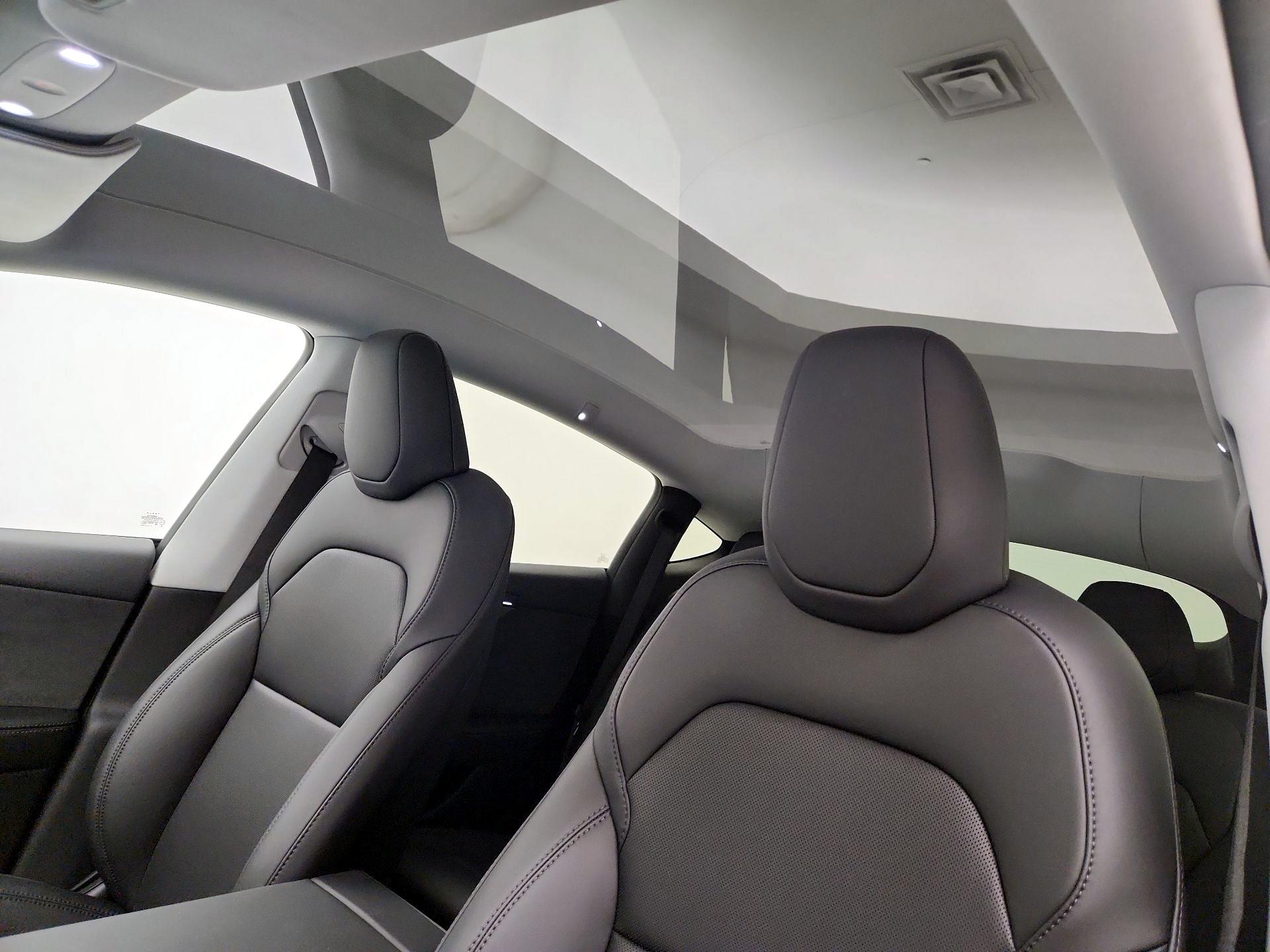 Thumbnail: 2026 Tesla Model Y - 18