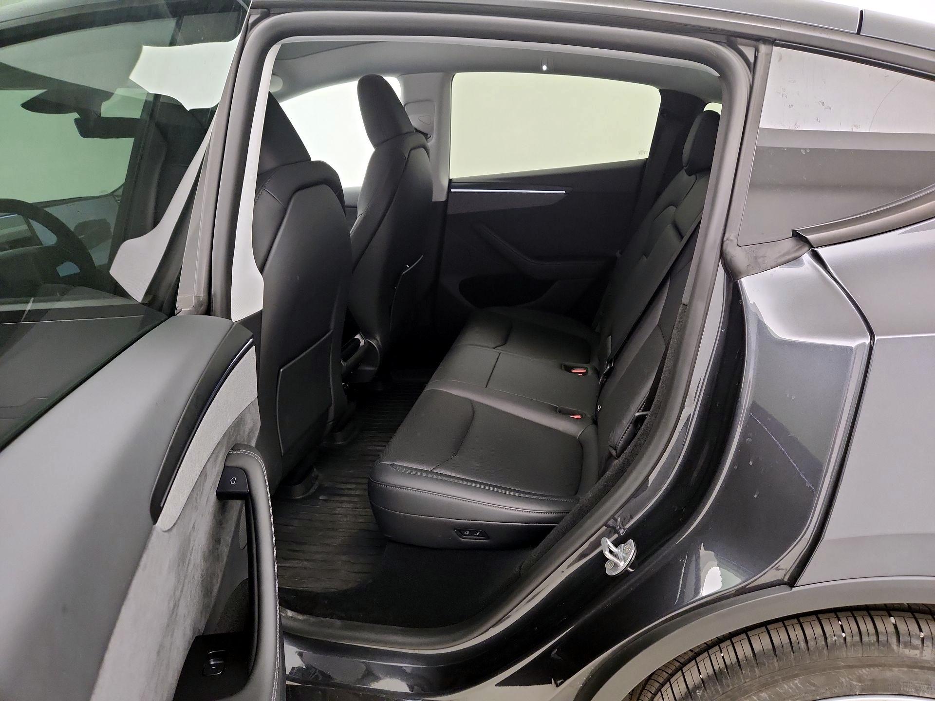 Thumbnail: 2026 Tesla Model Y - 19