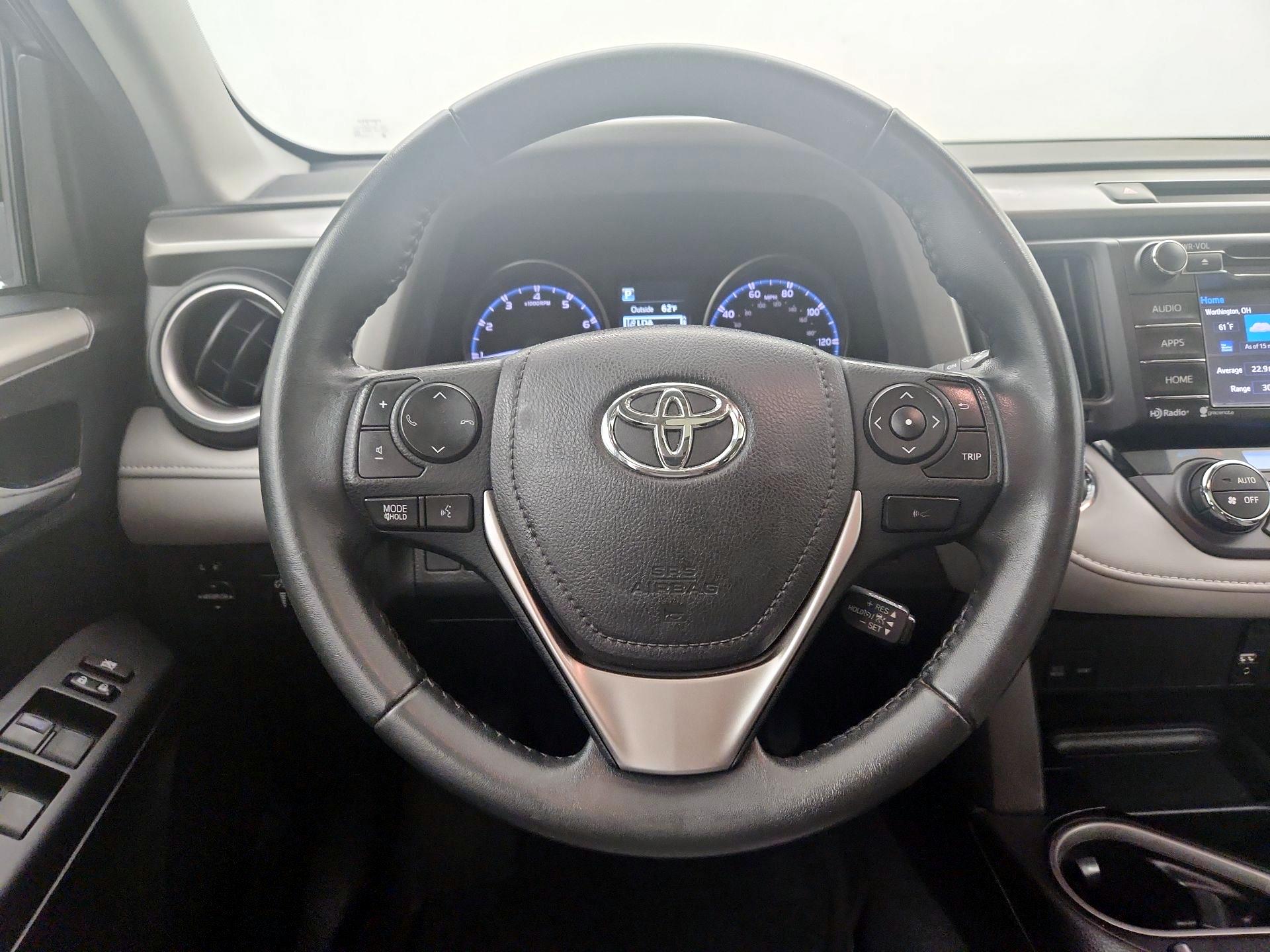 Thumbnail: 2017 Toyota RAV4 - 10