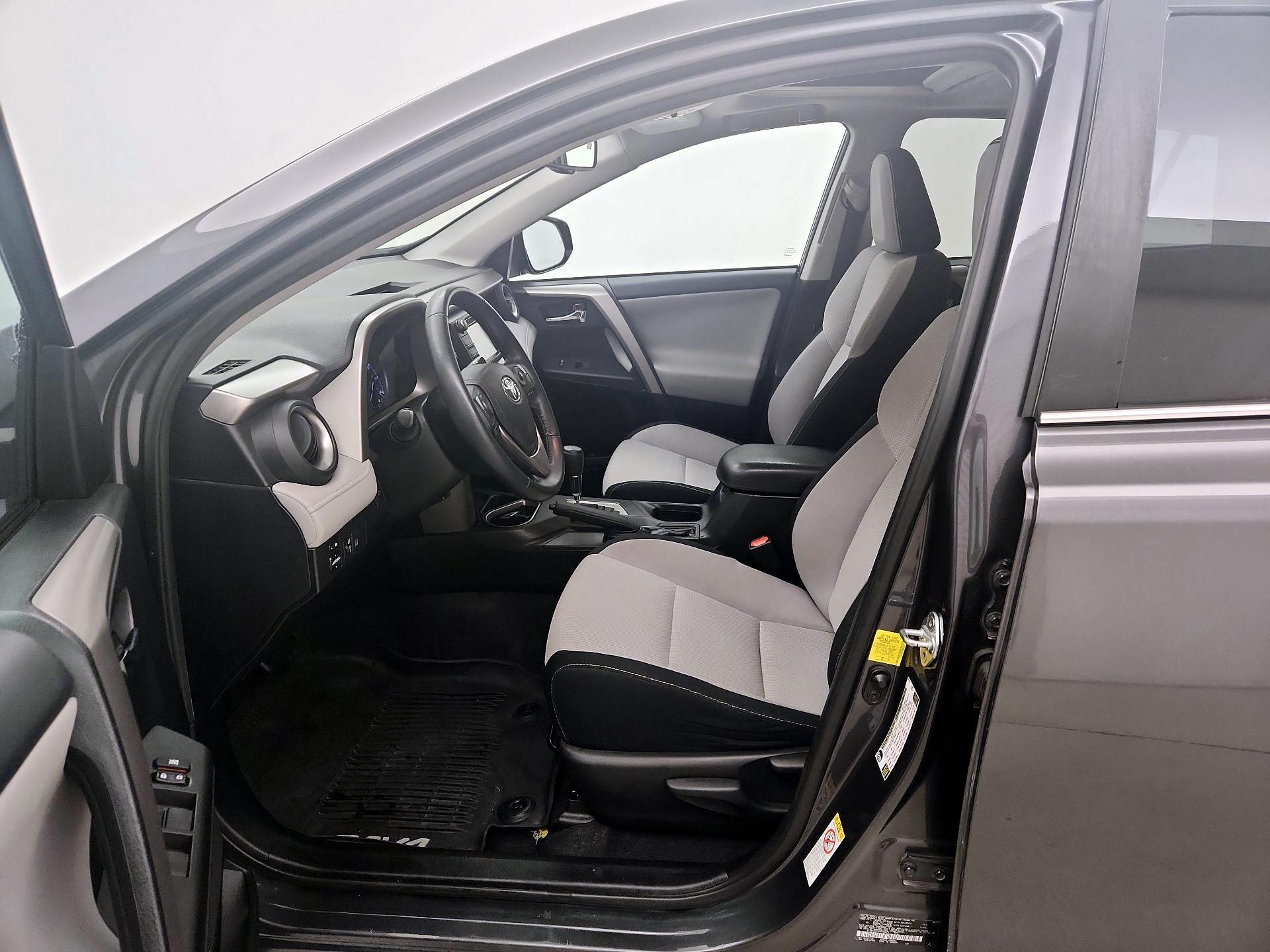 Thumbnail: 2017 Toyota RAV4 - 11