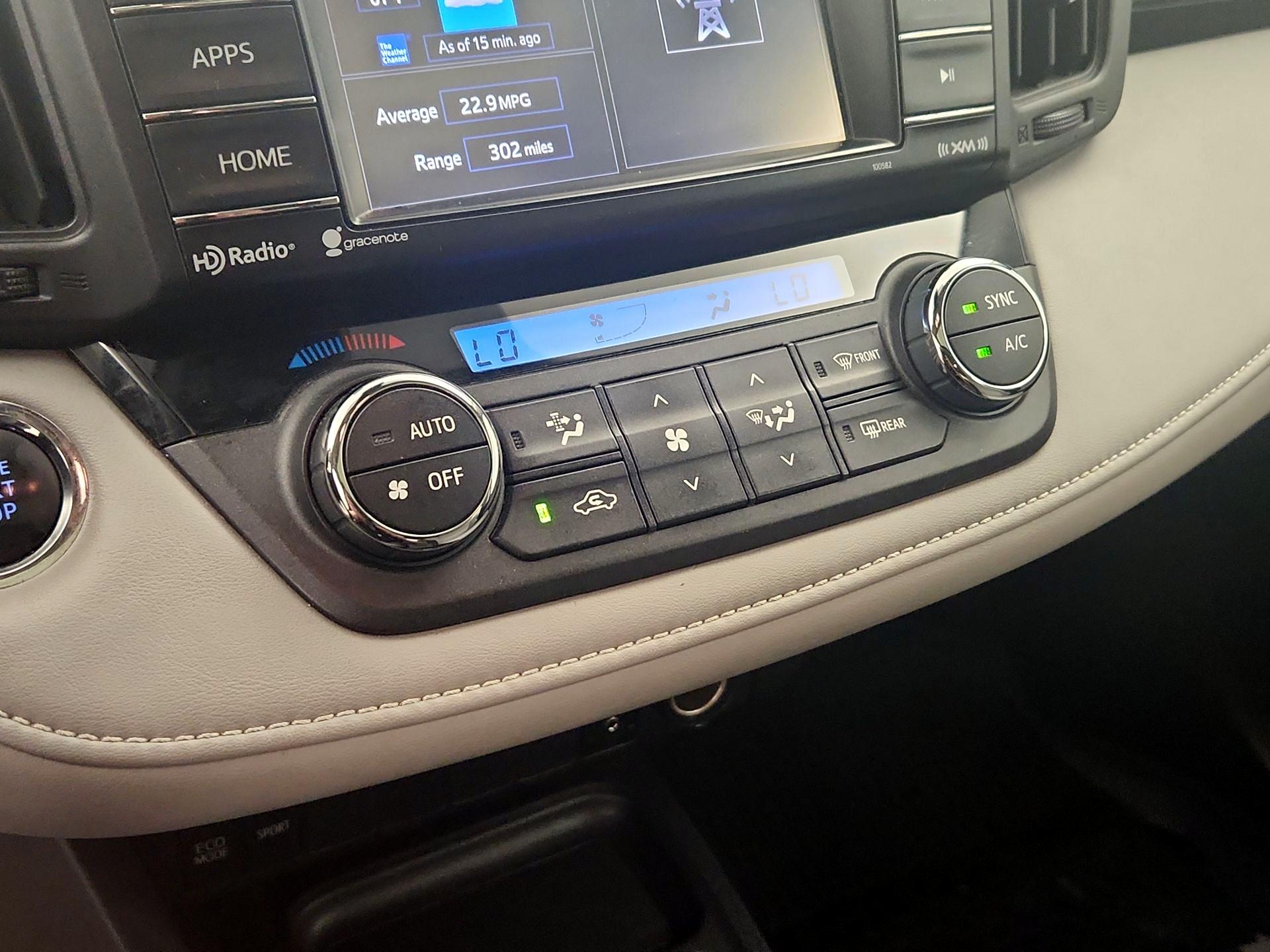 Thumbnail: 2017 Toyota RAV4 - 16