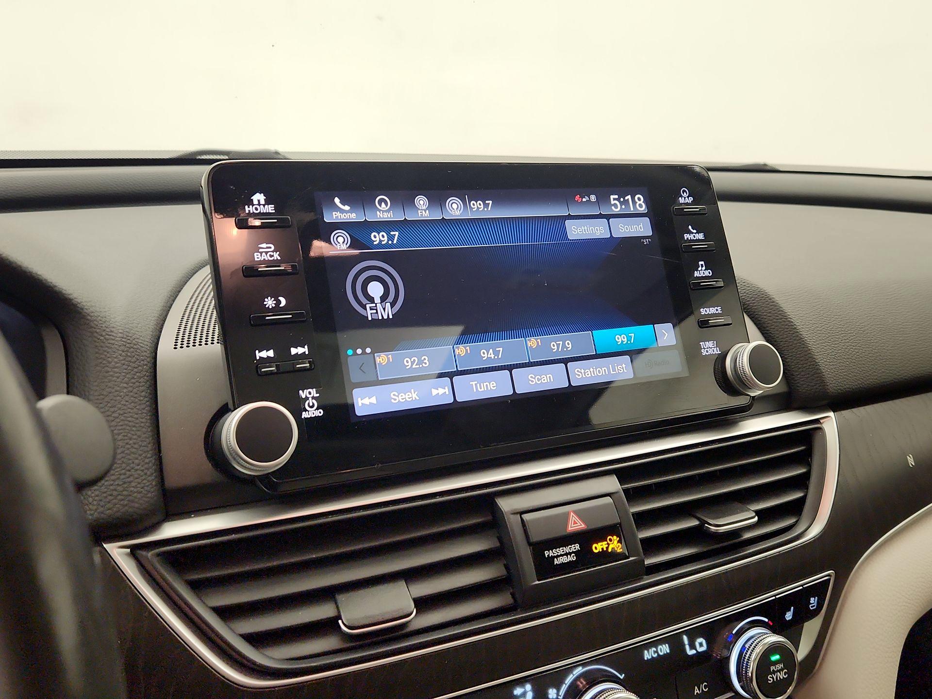 Thumbnail: 2019 Honda Accord - 16