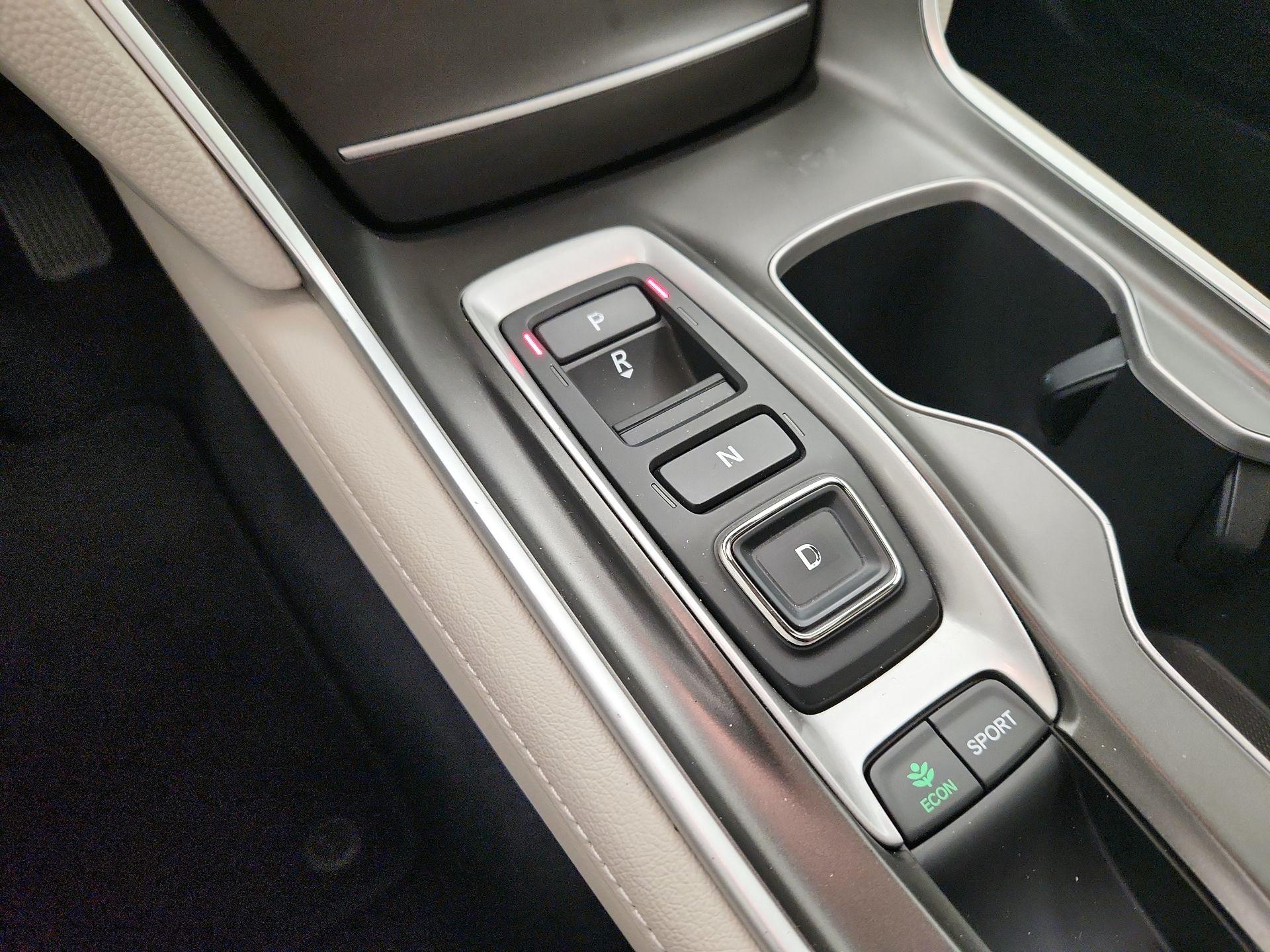 Thumbnail: 2019 Honda Accord - 18