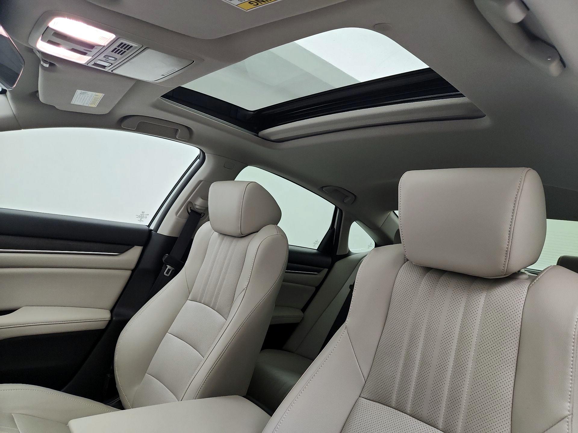 Thumbnail: 2019 Honda Accord - 20