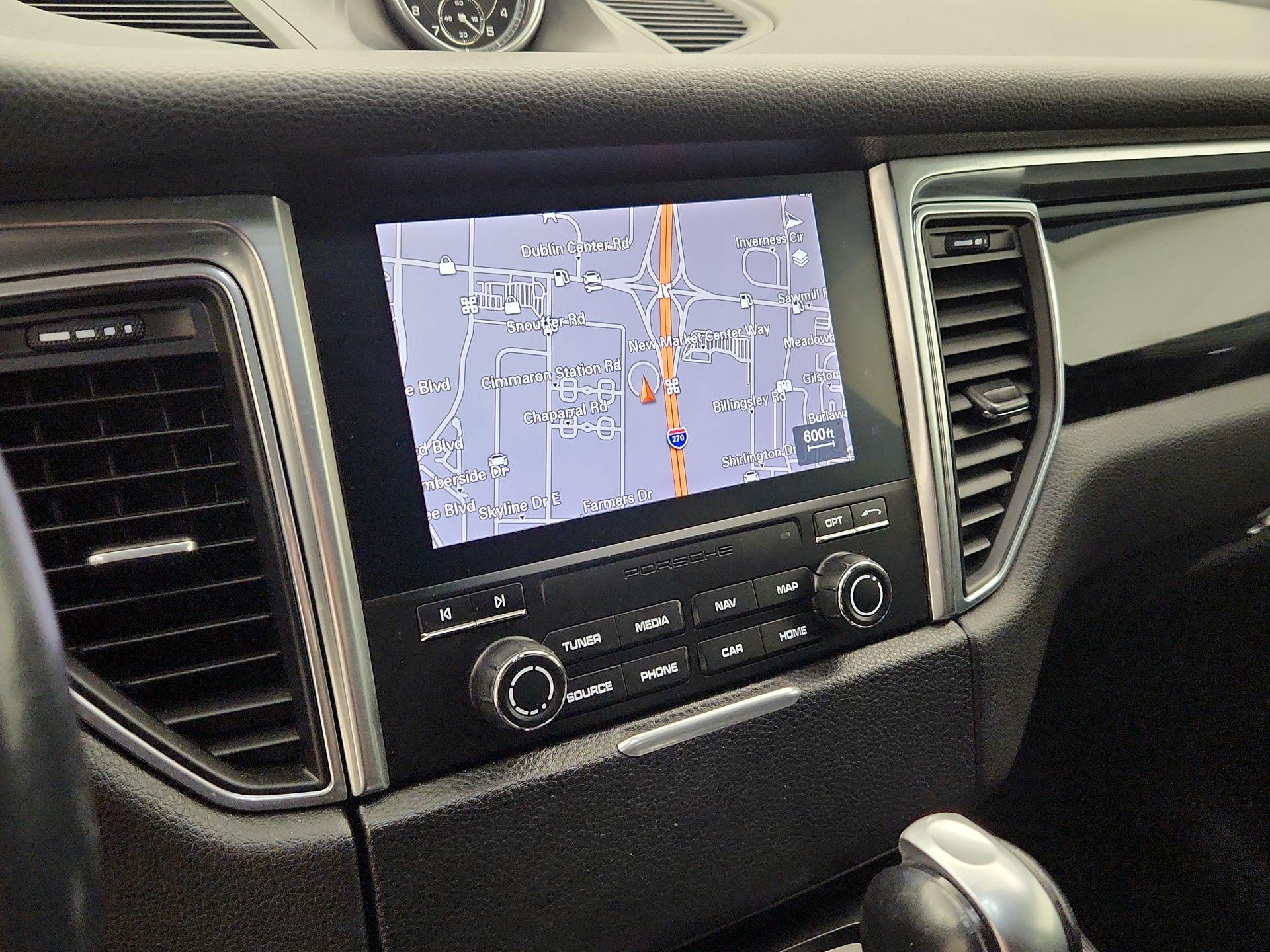 Thumbnail: 2017 Porsche Macan - 14