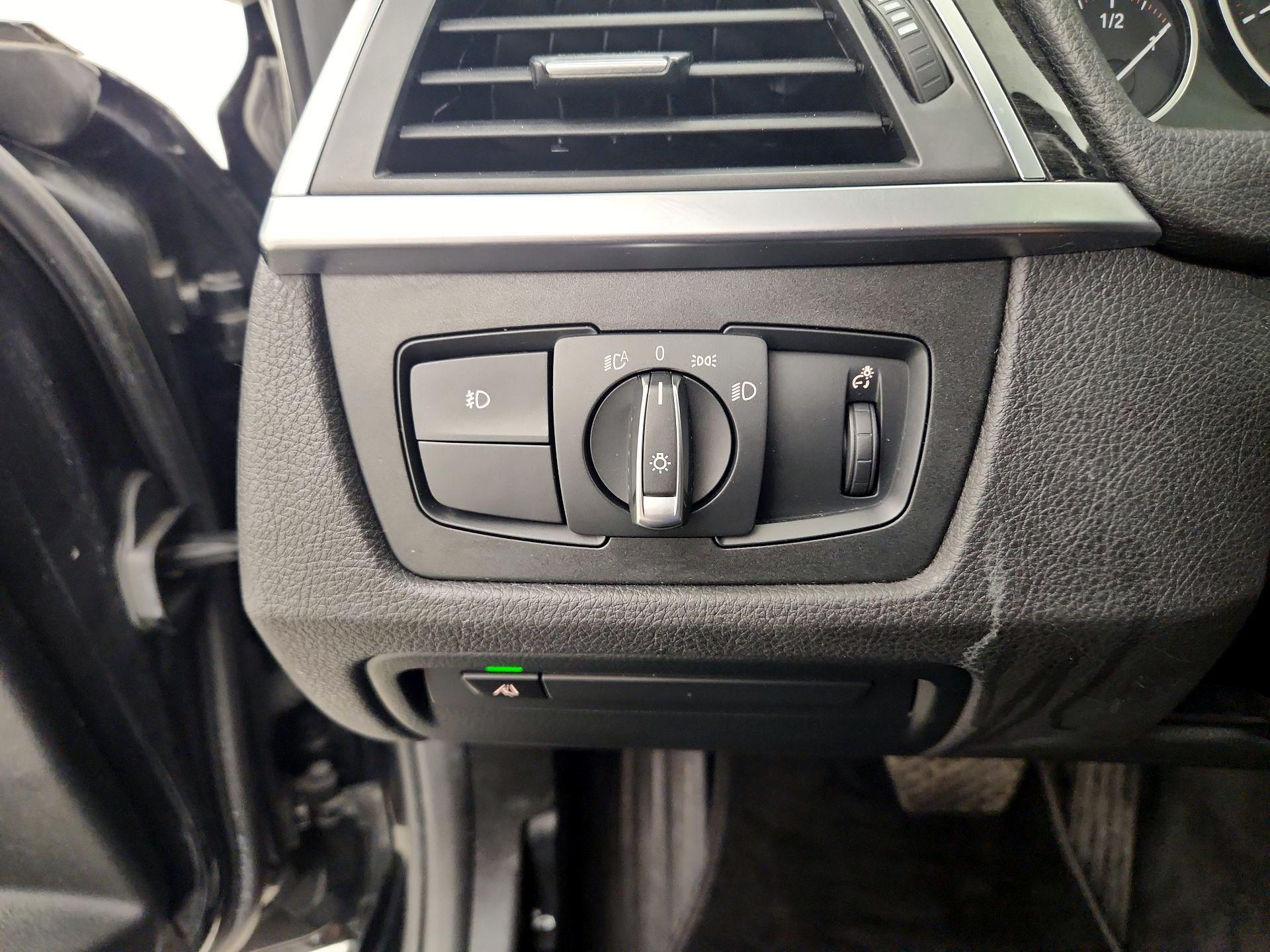 Thumbnail: 2018 BMW 3 Series - 13