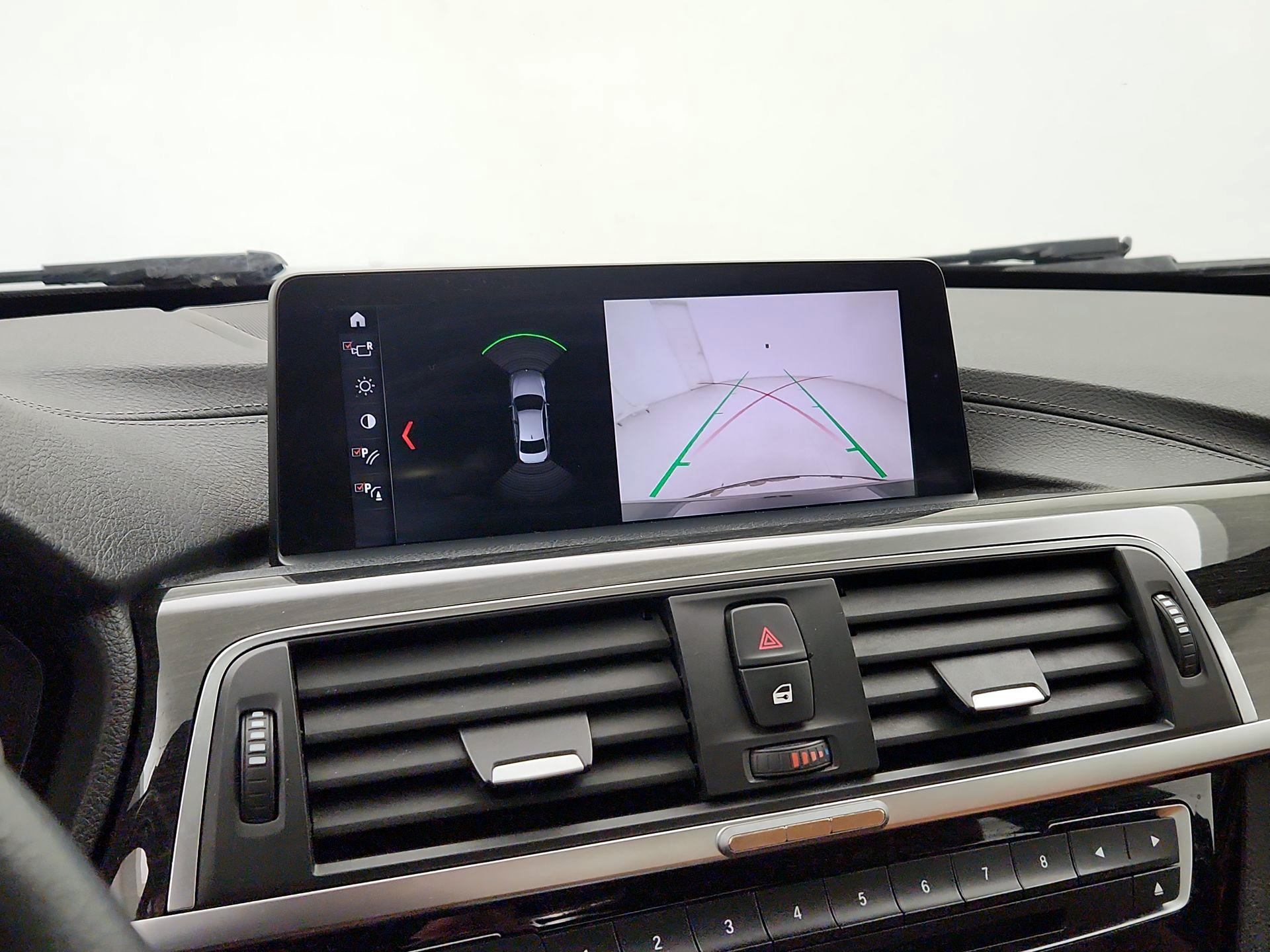 Thumbnail: 2018 BMW 3 Series - 15