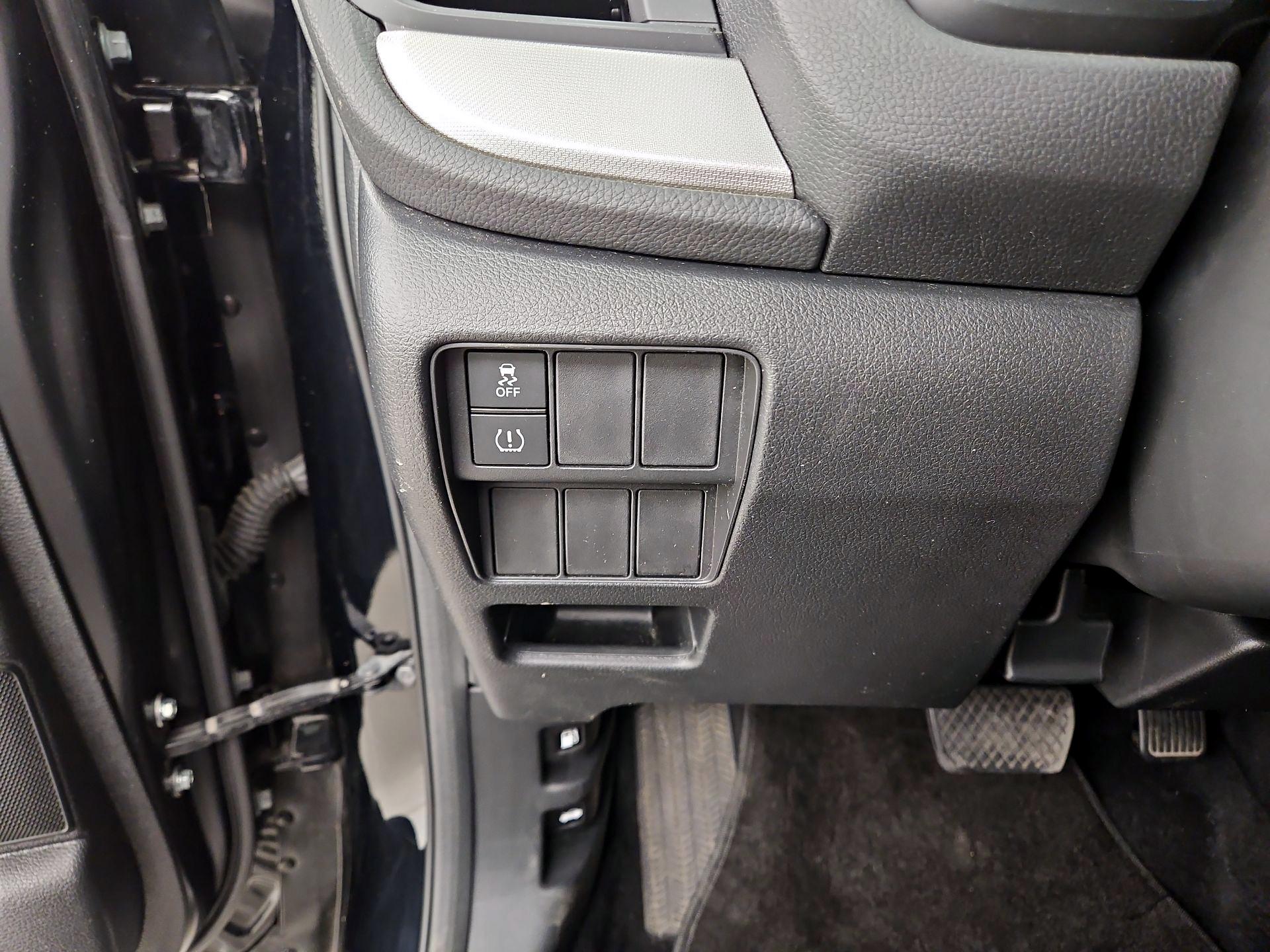 Thumbnail: 2019 Honda CR-V - 13