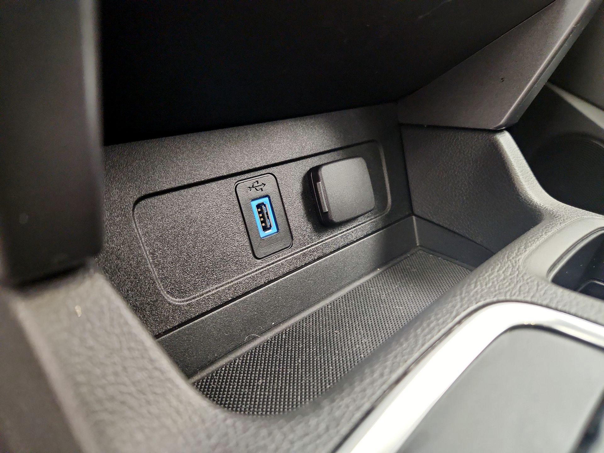 Thumbnail: 2018 Ford Escape - 18