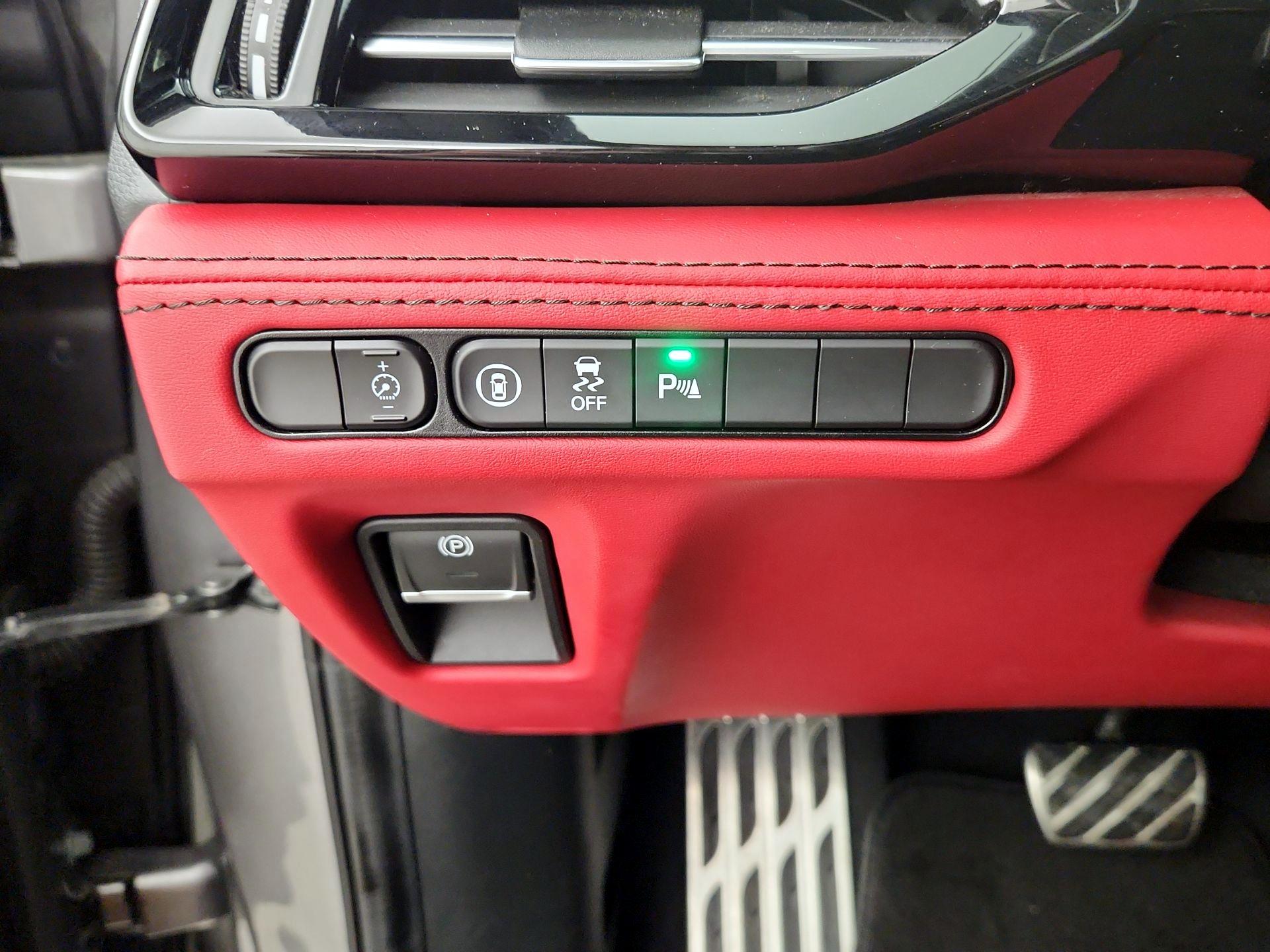 Thumbnail: 2022 Acura MDX - 13