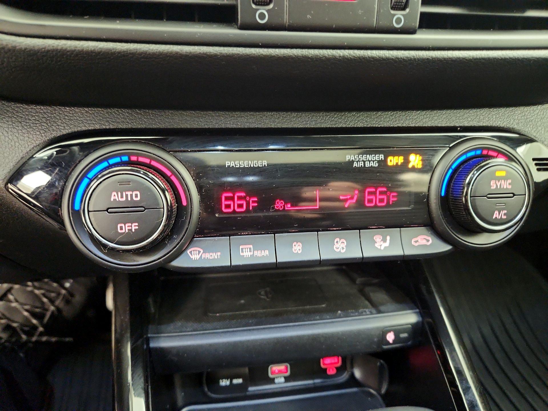 Thumbnail: 2023 Kia Forte - 17