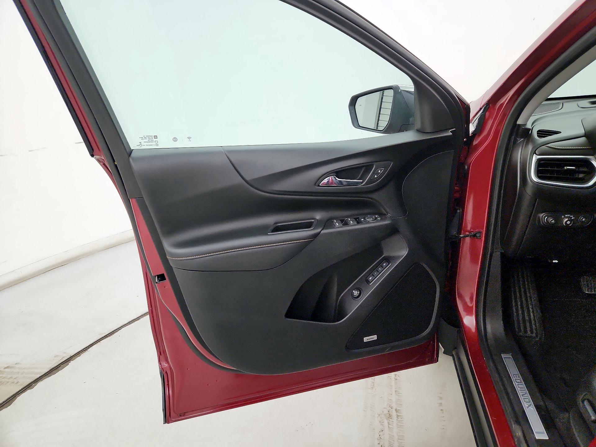 Thumbnail: 2019 Chevrolet Equinox - 12