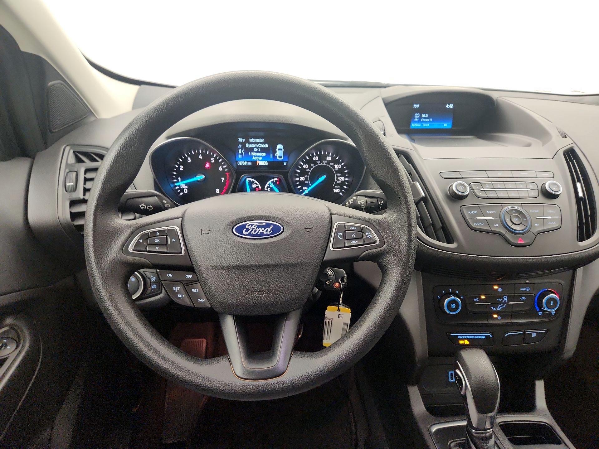 Thumbnail: 2019 Ford Escape - 10