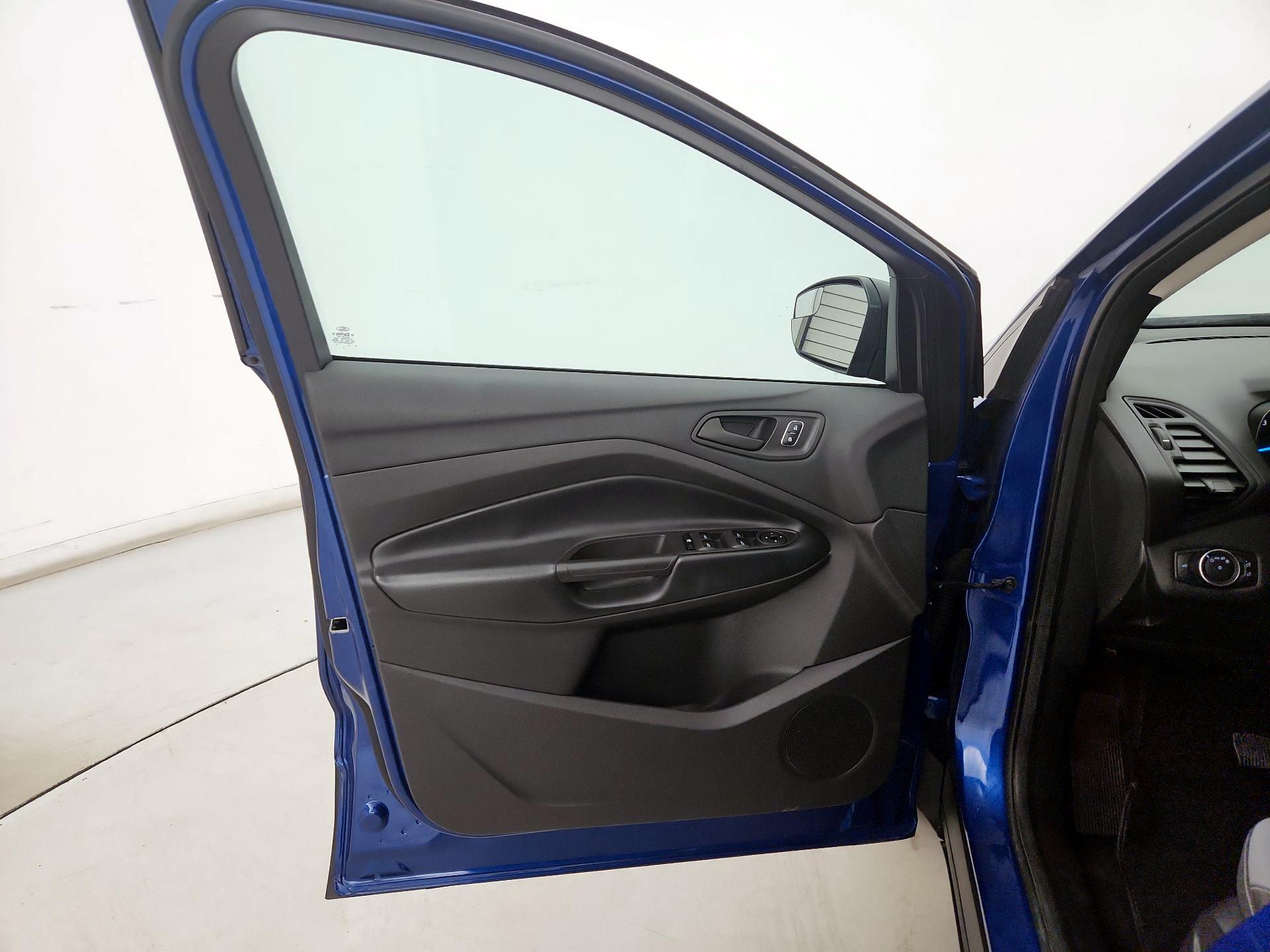 Thumbnail: 2019 Ford Escape - 12