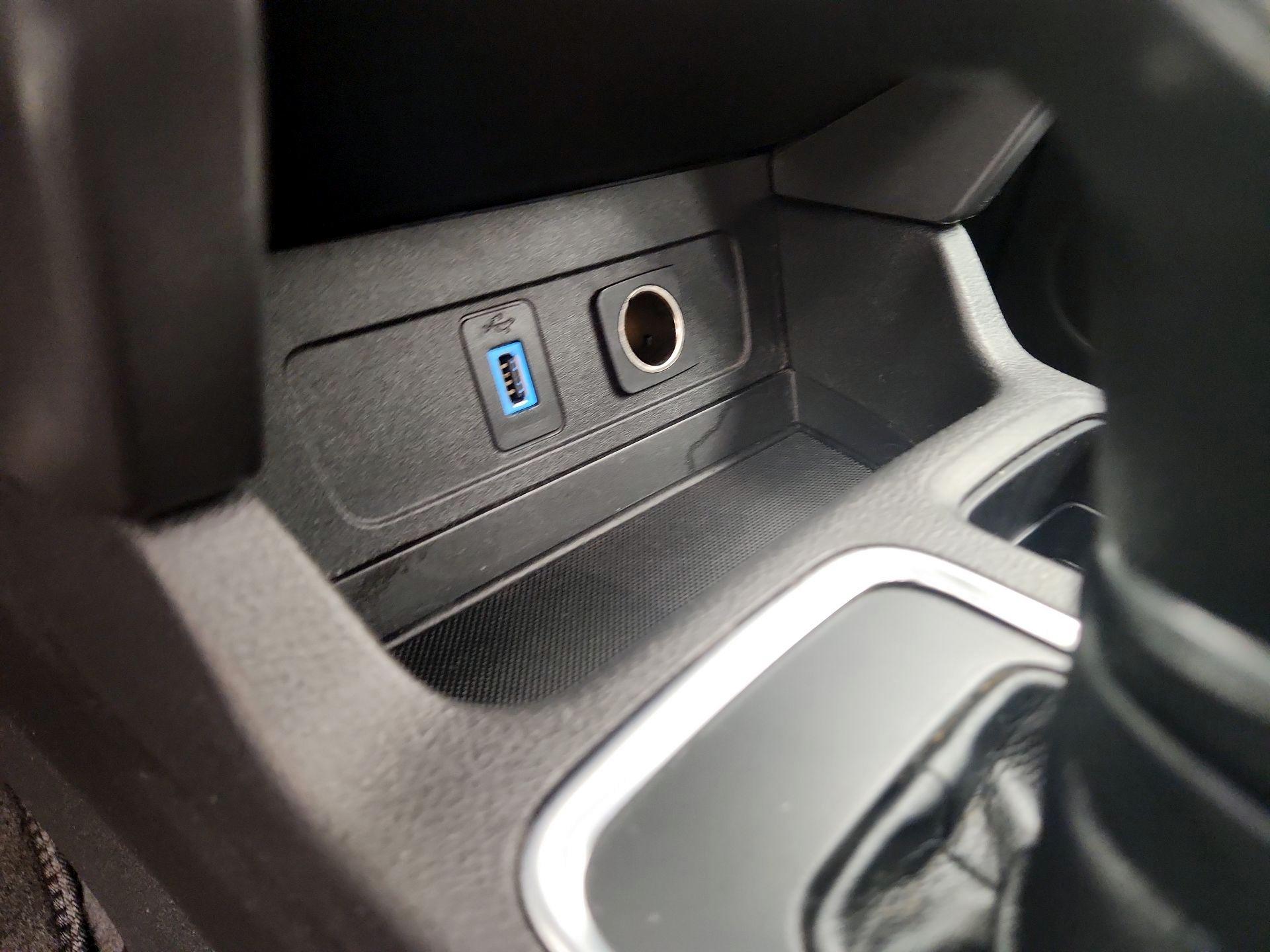 Thumbnail: 2019 Ford Escape - 18