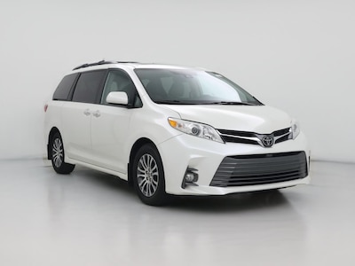 2020 Toyota Sienna XLE