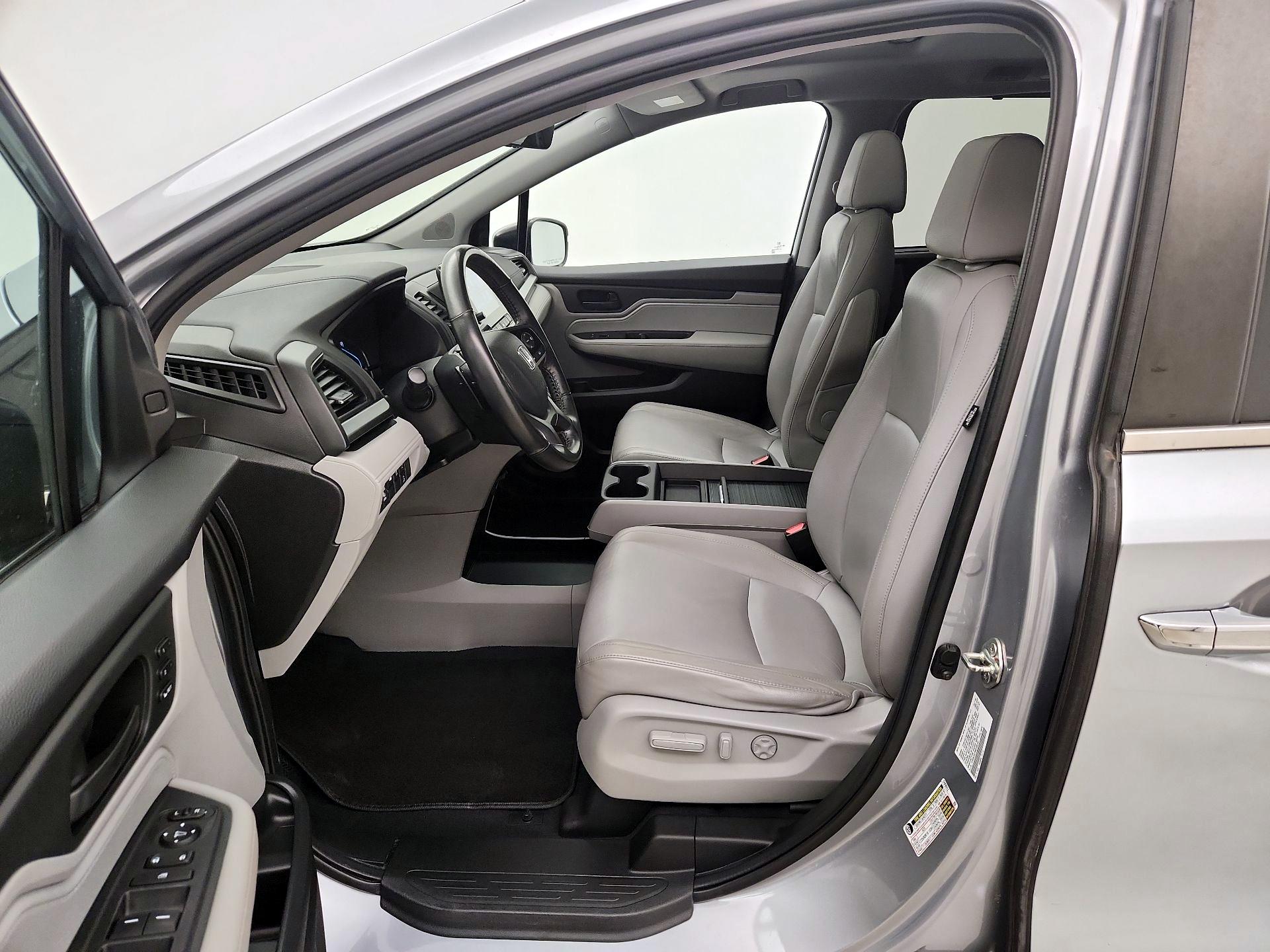 Thumbnail: 2019 Honda Odyssey - 11