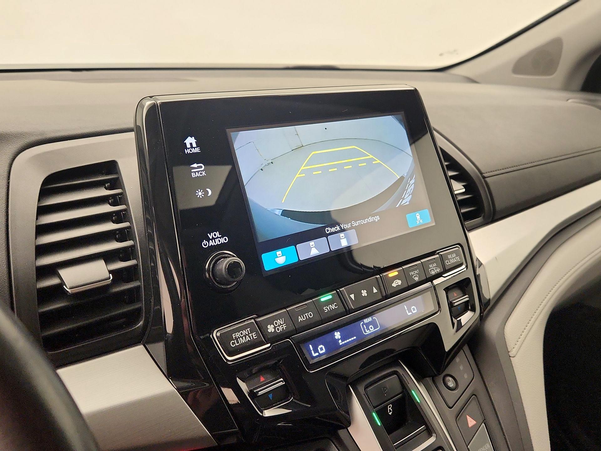 Thumbnail: 2019 Honda Odyssey - 14