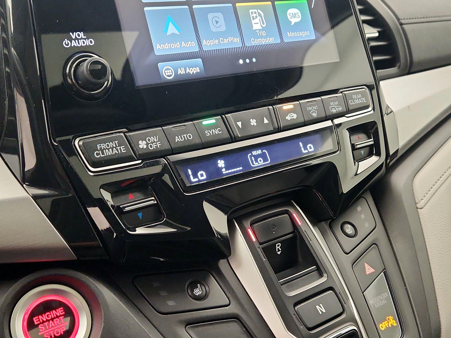 Thumbnail: 2019 Honda Odyssey - 16