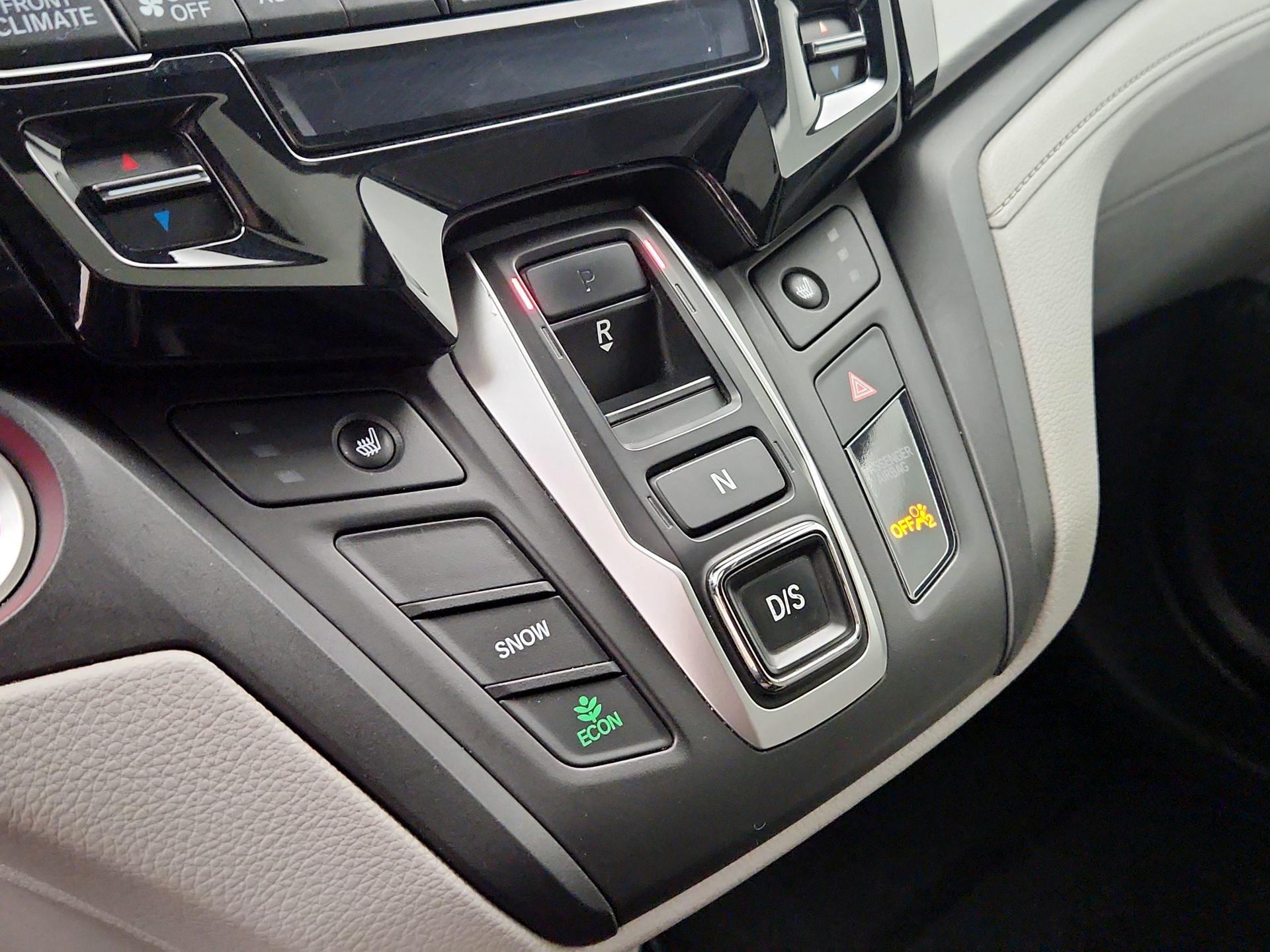 Thumbnail: 2019 Honda Odyssey - 17