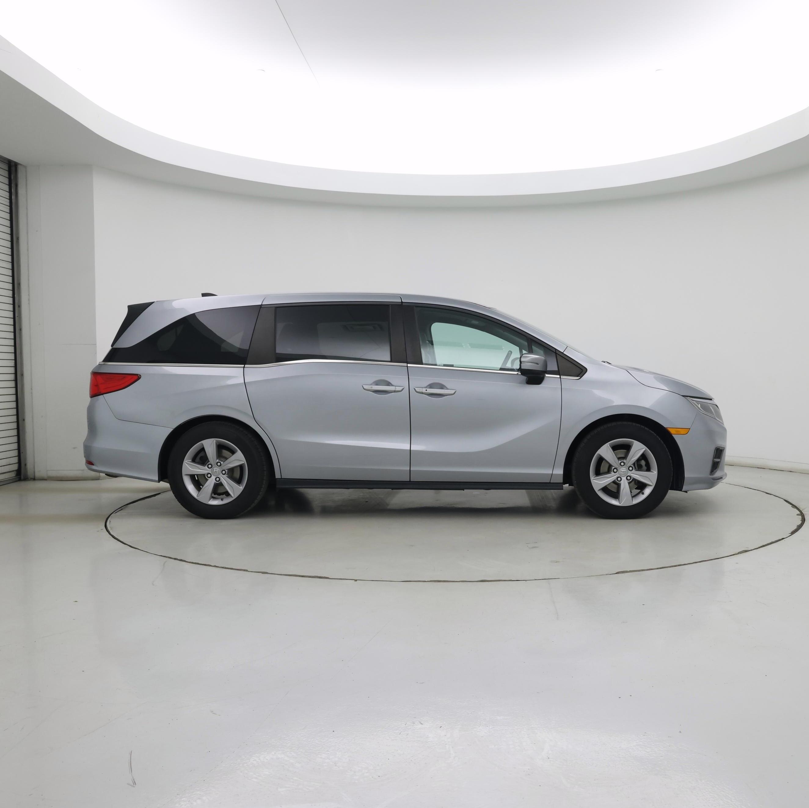 Thumbnail: 2019 Honda Odyssey - 7