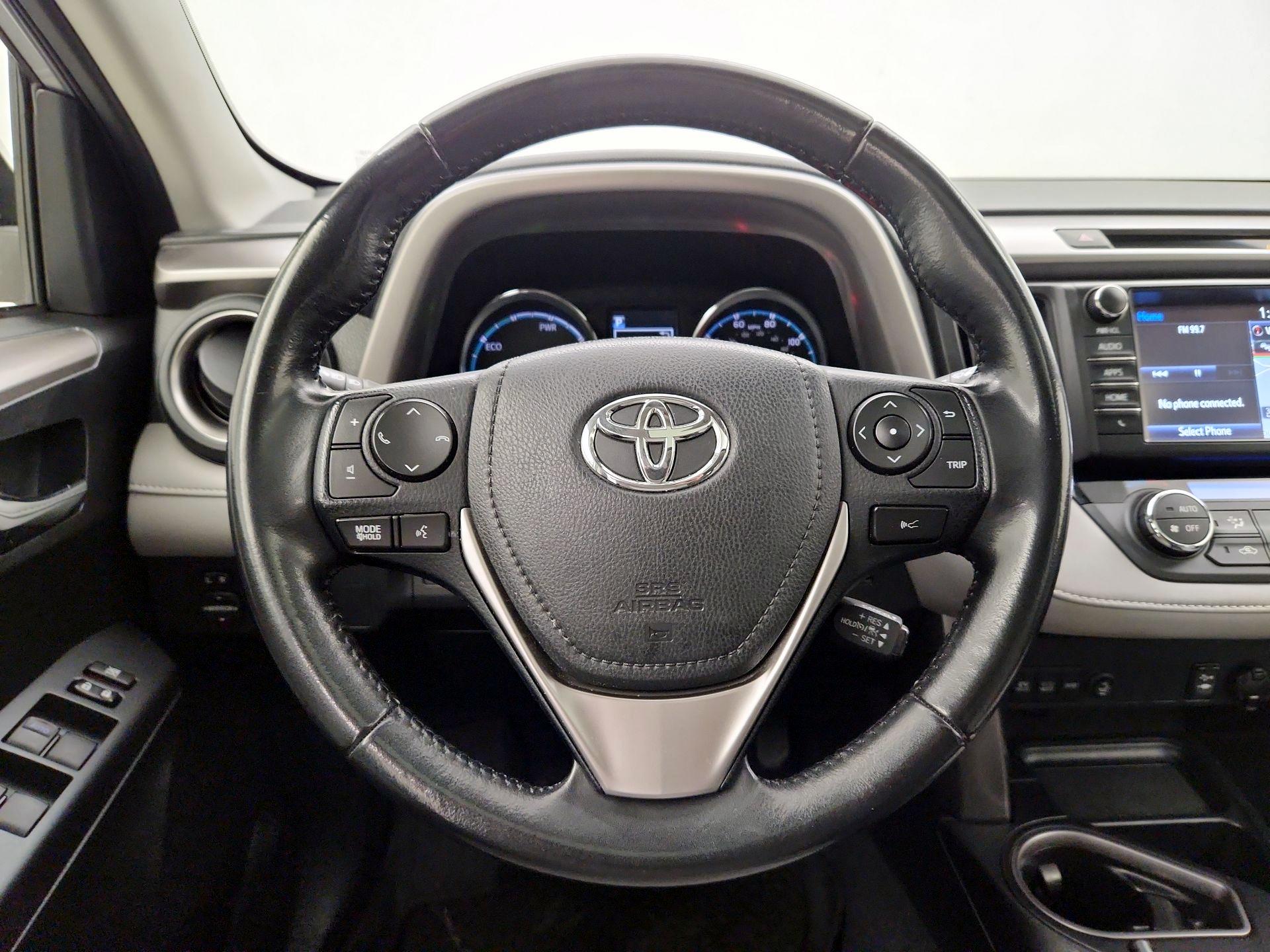 Thumbnail: 2018 Toyota RAV4 - 10