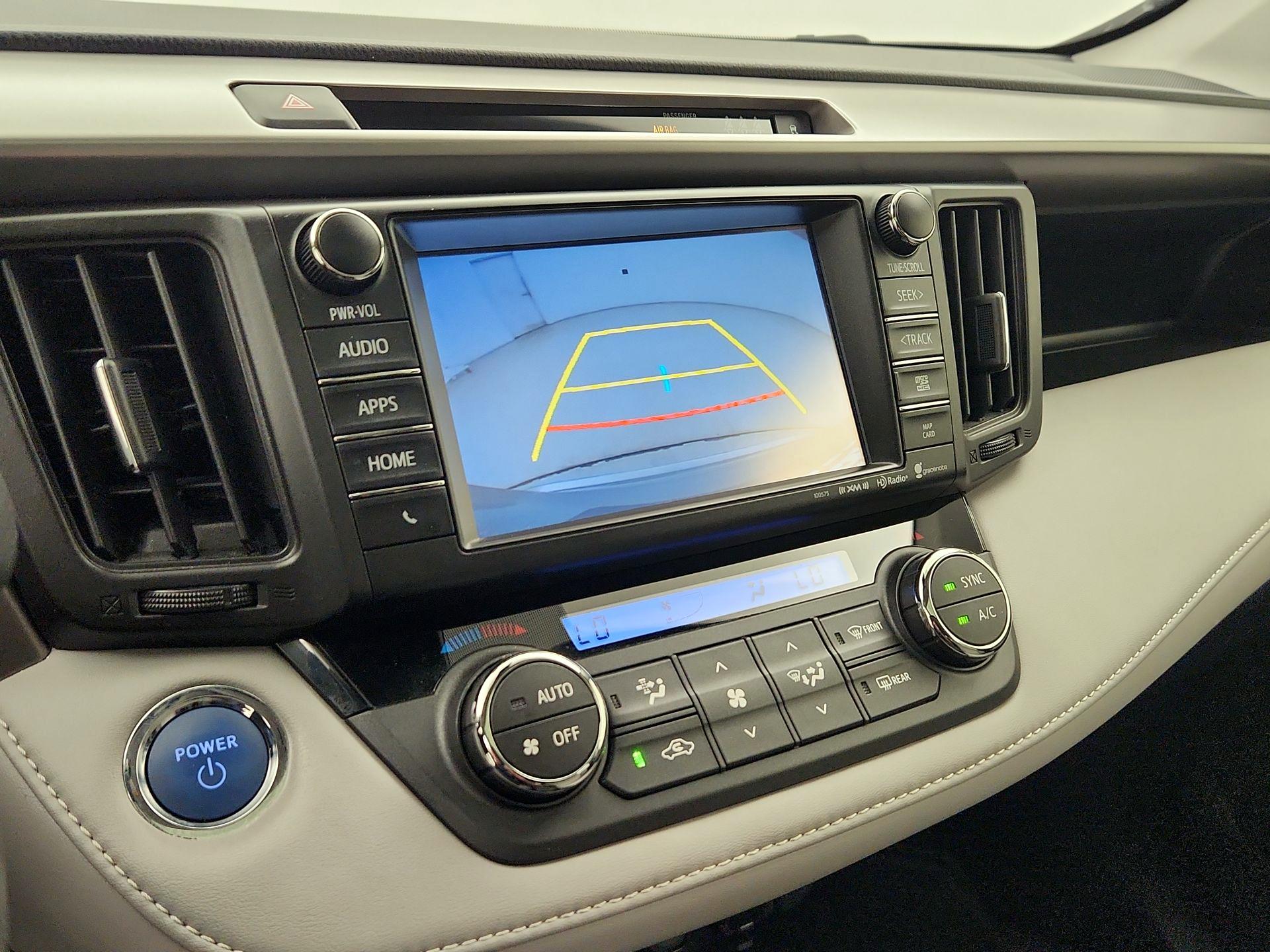 Thumbnail: 2018 Toyota RAV4 - 15