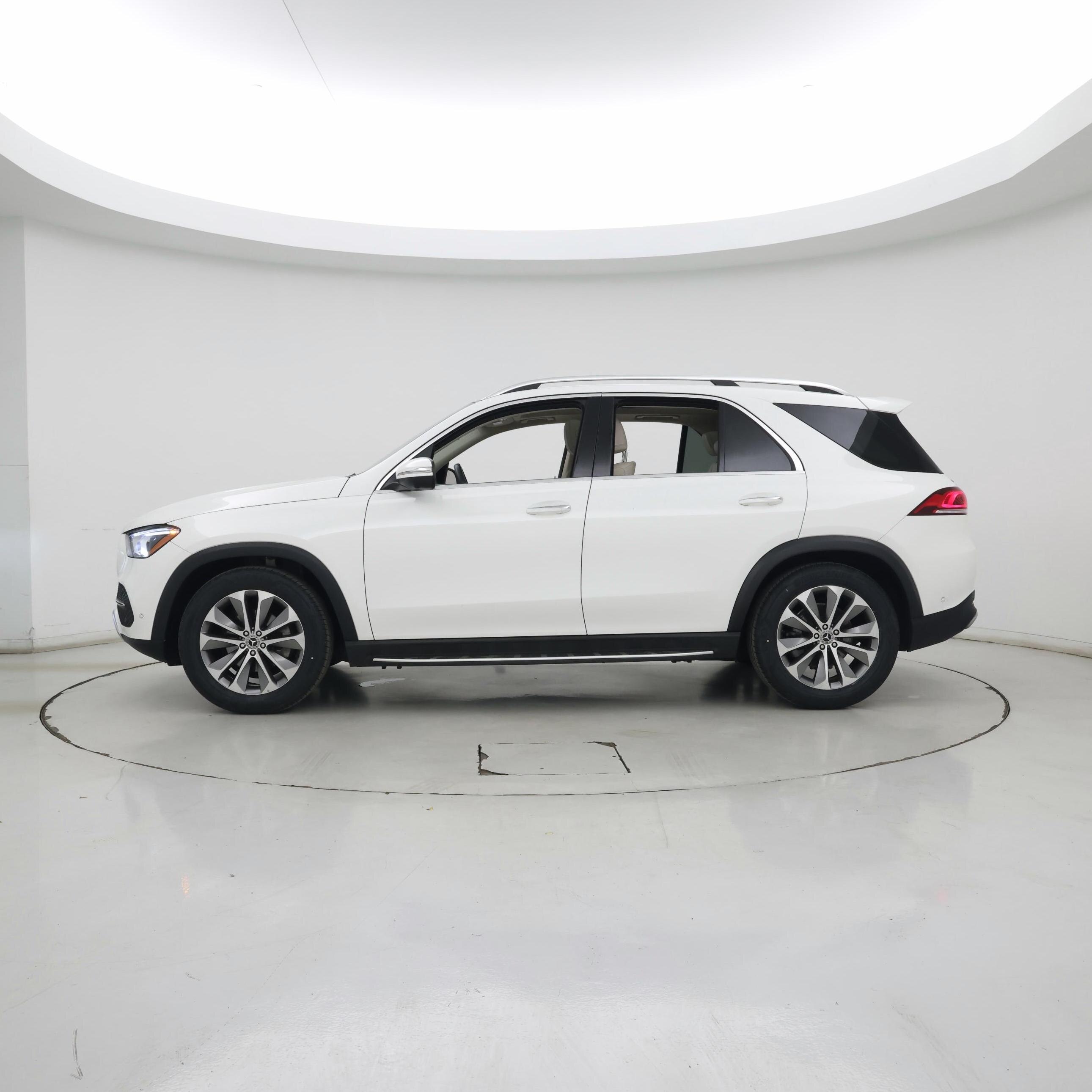 Thumbnail: 2020 Mercedes-Benz GLE - 3