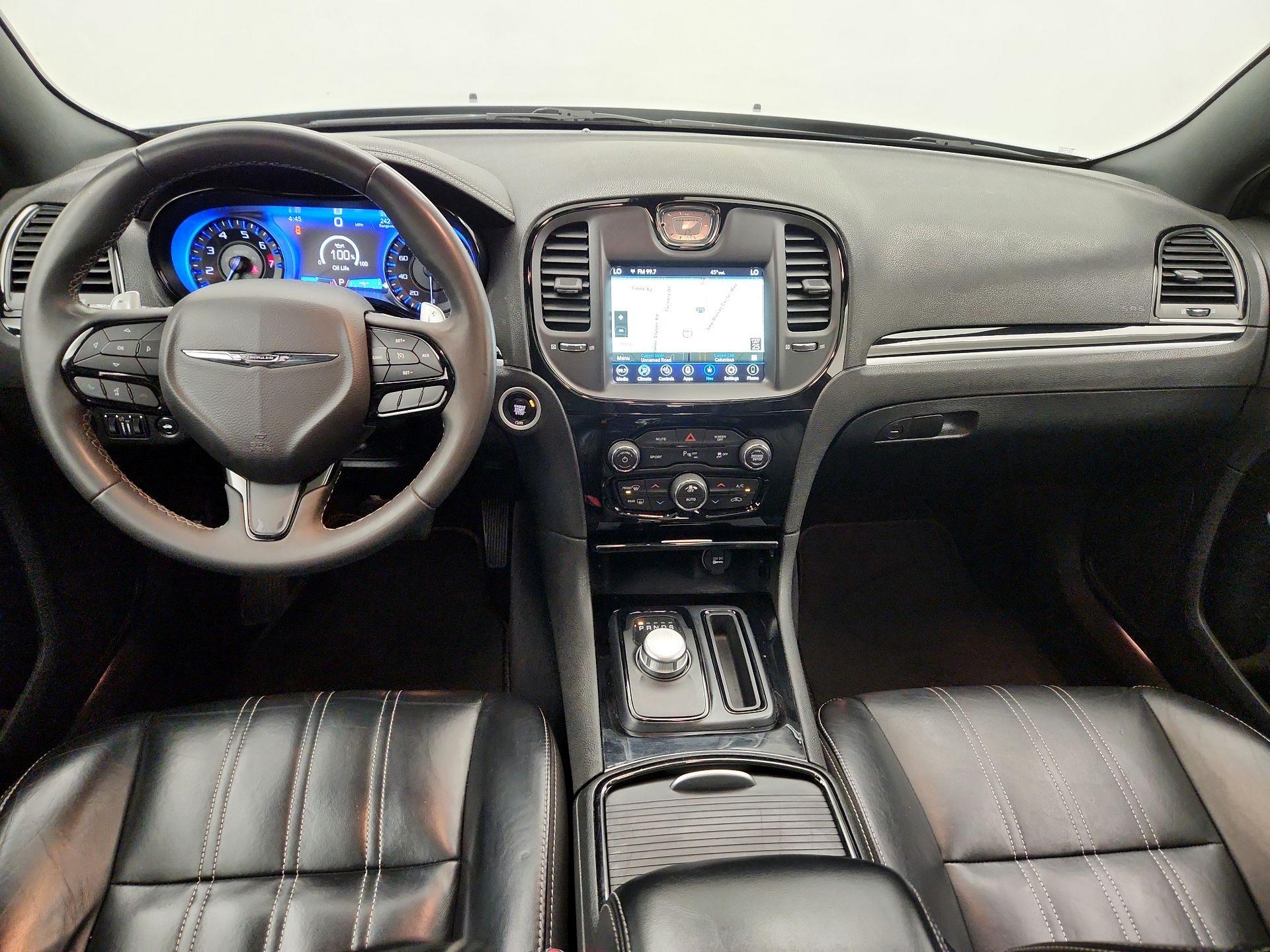 Thumbnail: 2023 Chrysler 300 - 9