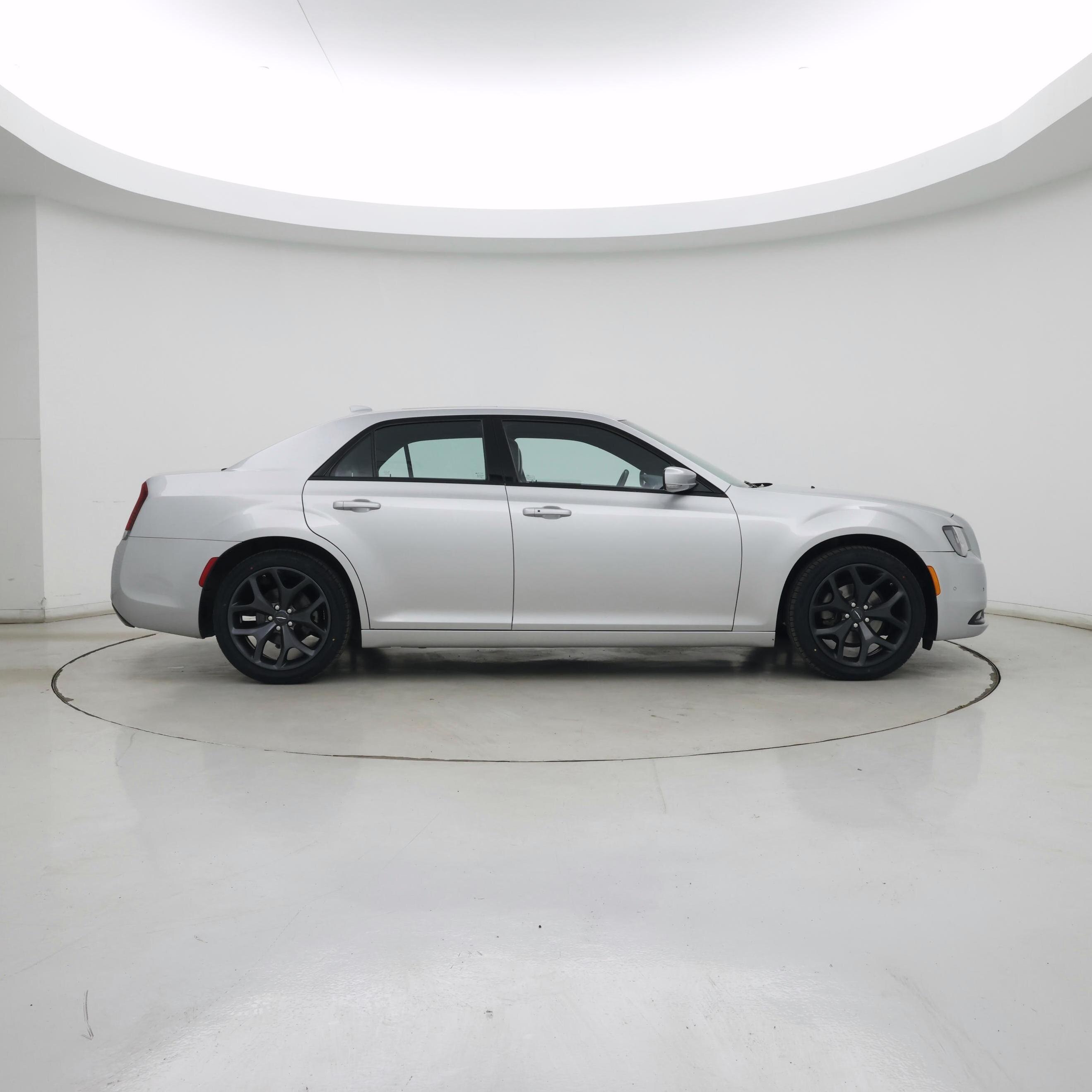 Thumbnail: 2023 Chrysler 300 - 7