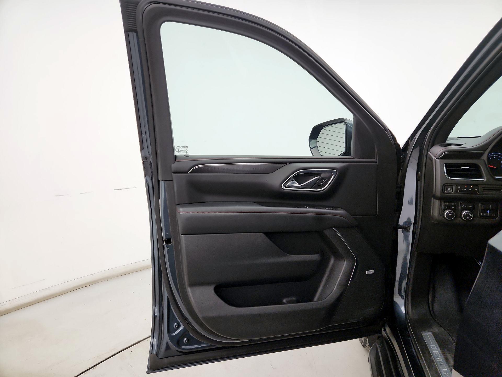 Thumbnail: 2021 Chevrolet Tahoe - 12