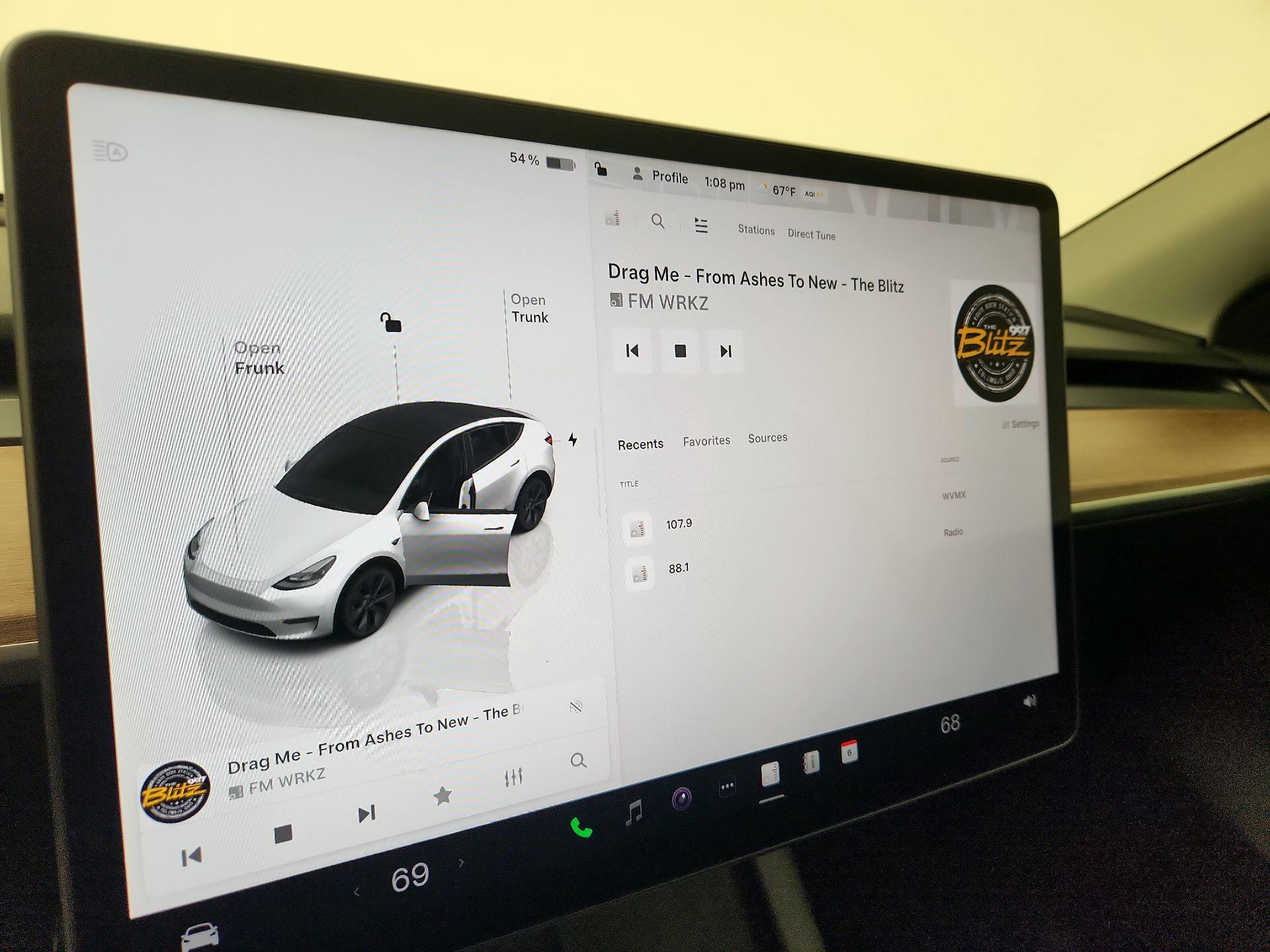 Thumbnail: 2024 Tesla Model Y - 15