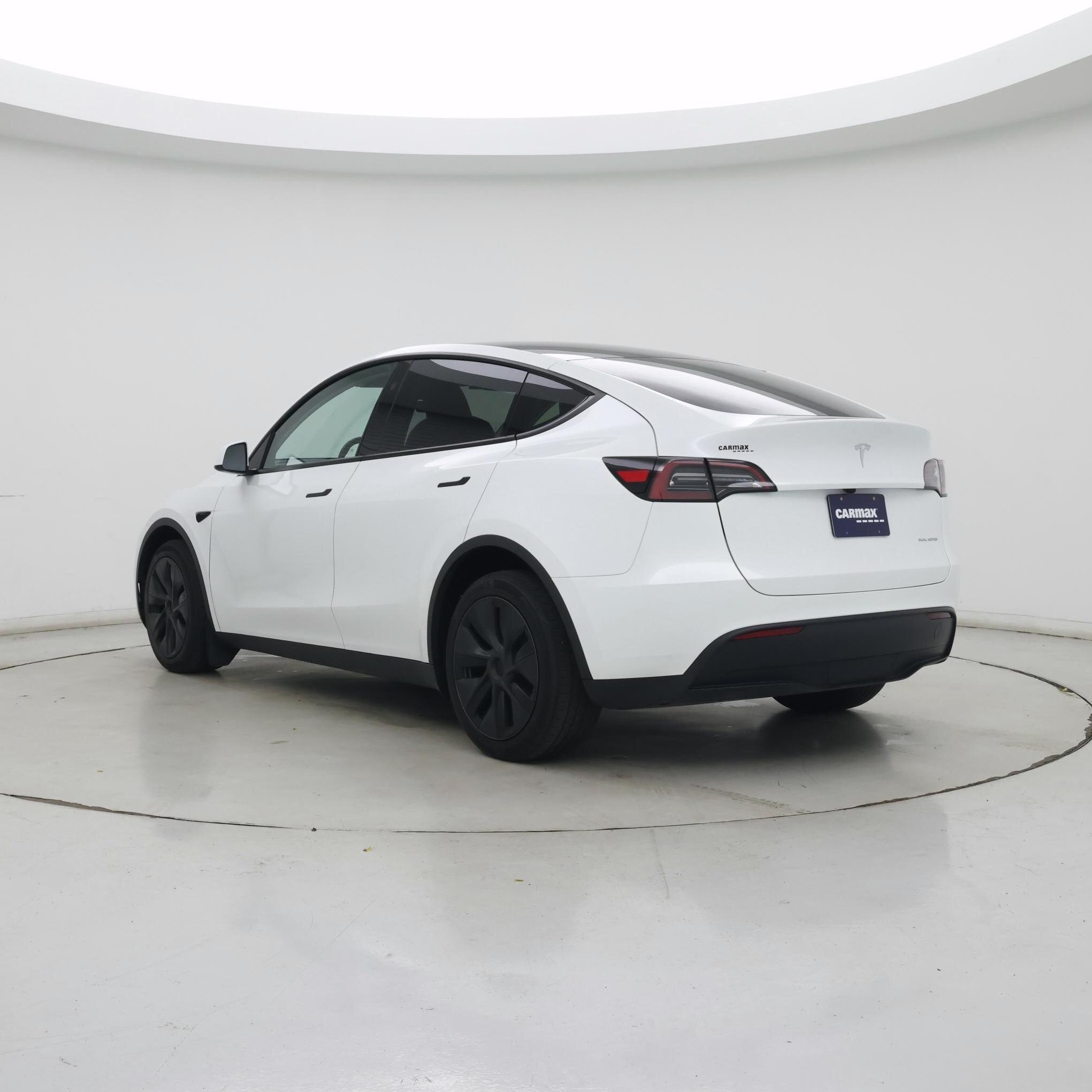 Thumbnail: 2024 Tesla Model Y - 2