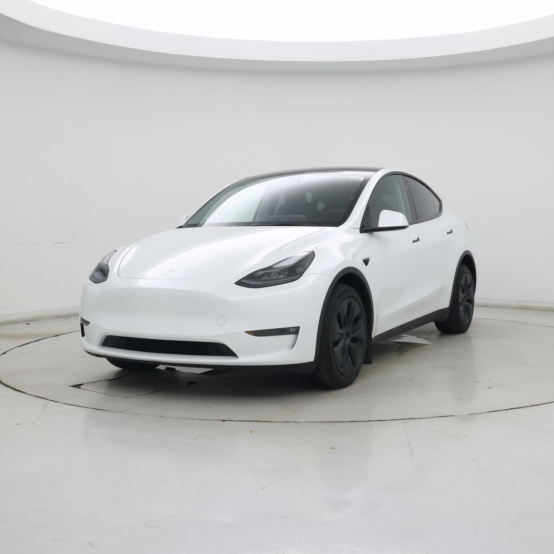 Thumbnail: 2024 Tesla Model Y - 4