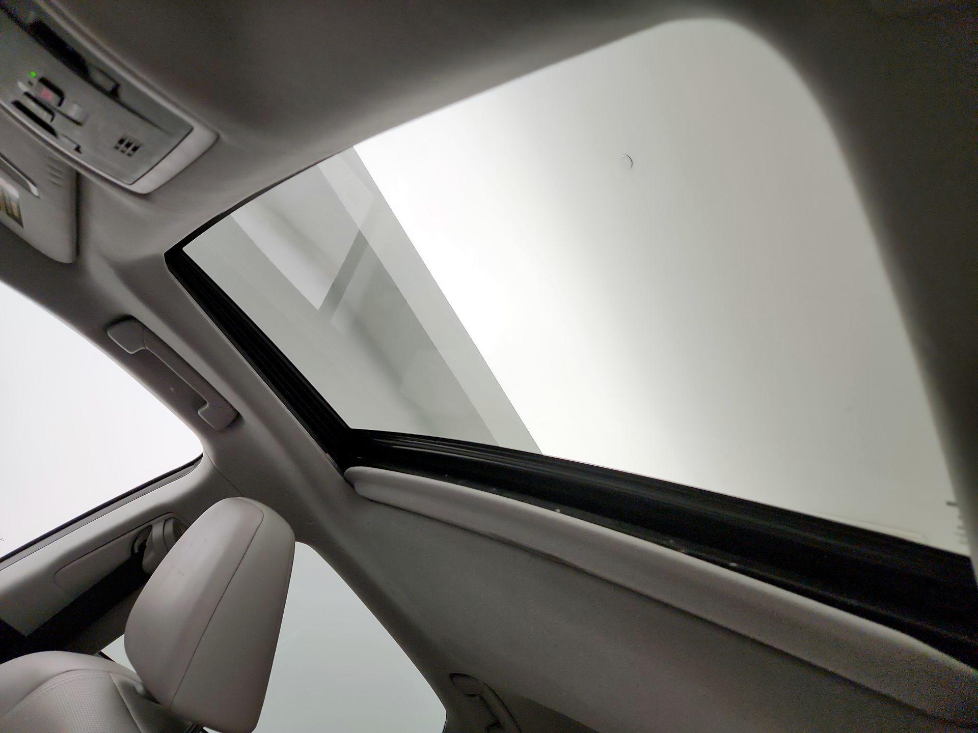 Thumbnail: 2019 Lexus RX - 20