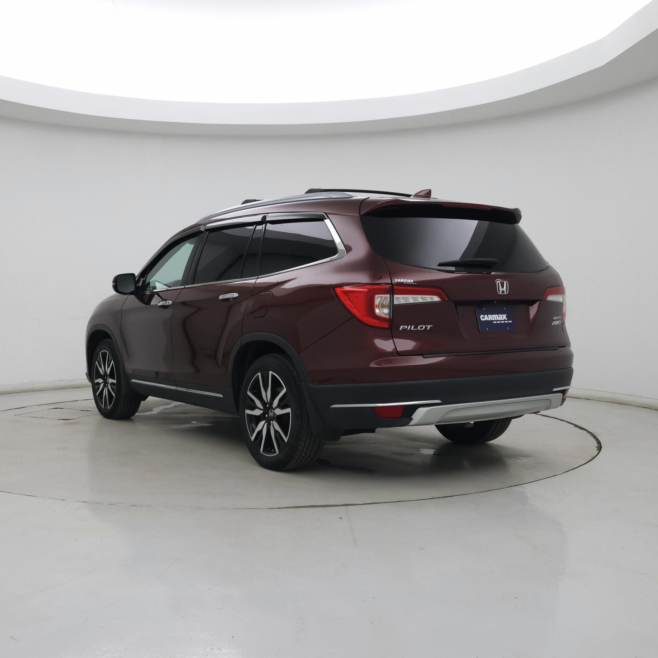 Thumbnail: 2019 Honda Pilot - 2